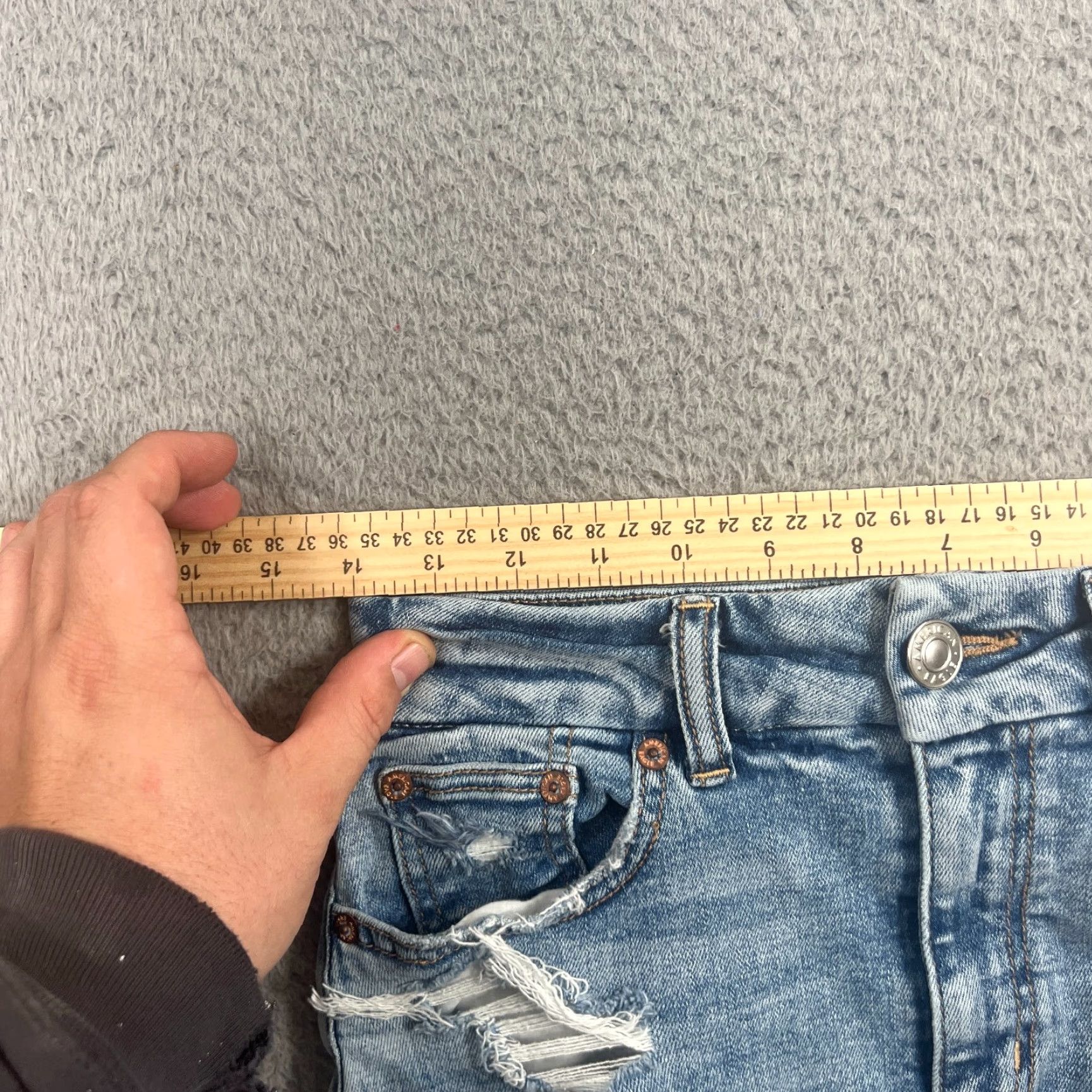 American Eagle Outfitters American Eagle Skirt Womens Size 4 Denim Hi-Rise Mini Curvy Pockets Light Wash Size 27" / US 4 / IT 40 - 4 Thumbnail