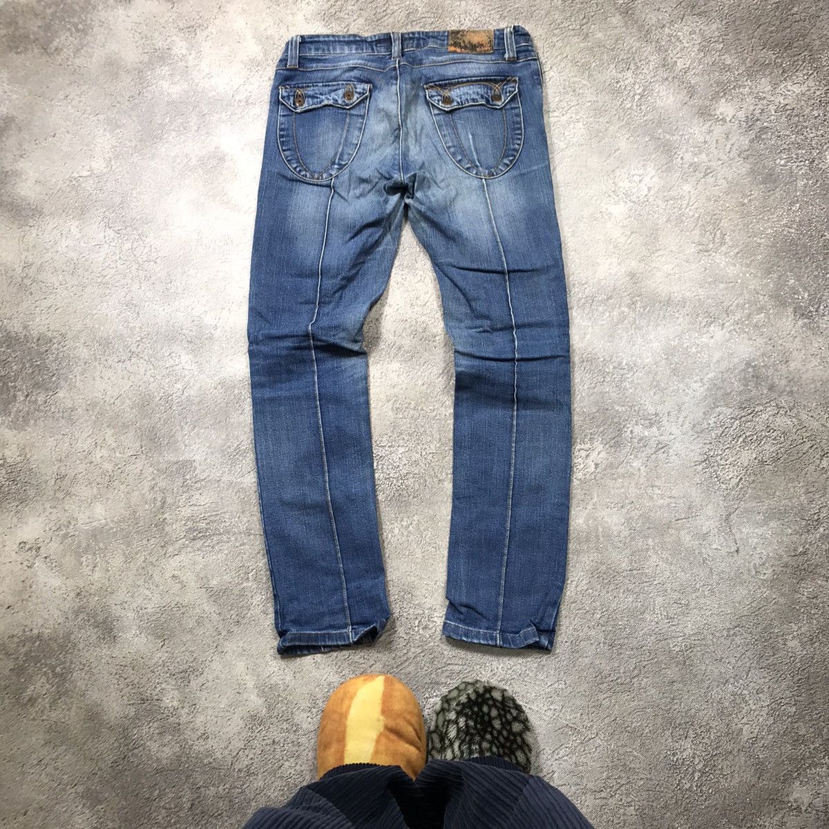 Vintage Vintage Y2K Distressed Flared Jeans Grunge Skate Logo 30 Size 30" / US 8 / IT 44 - 3 Thumbnail