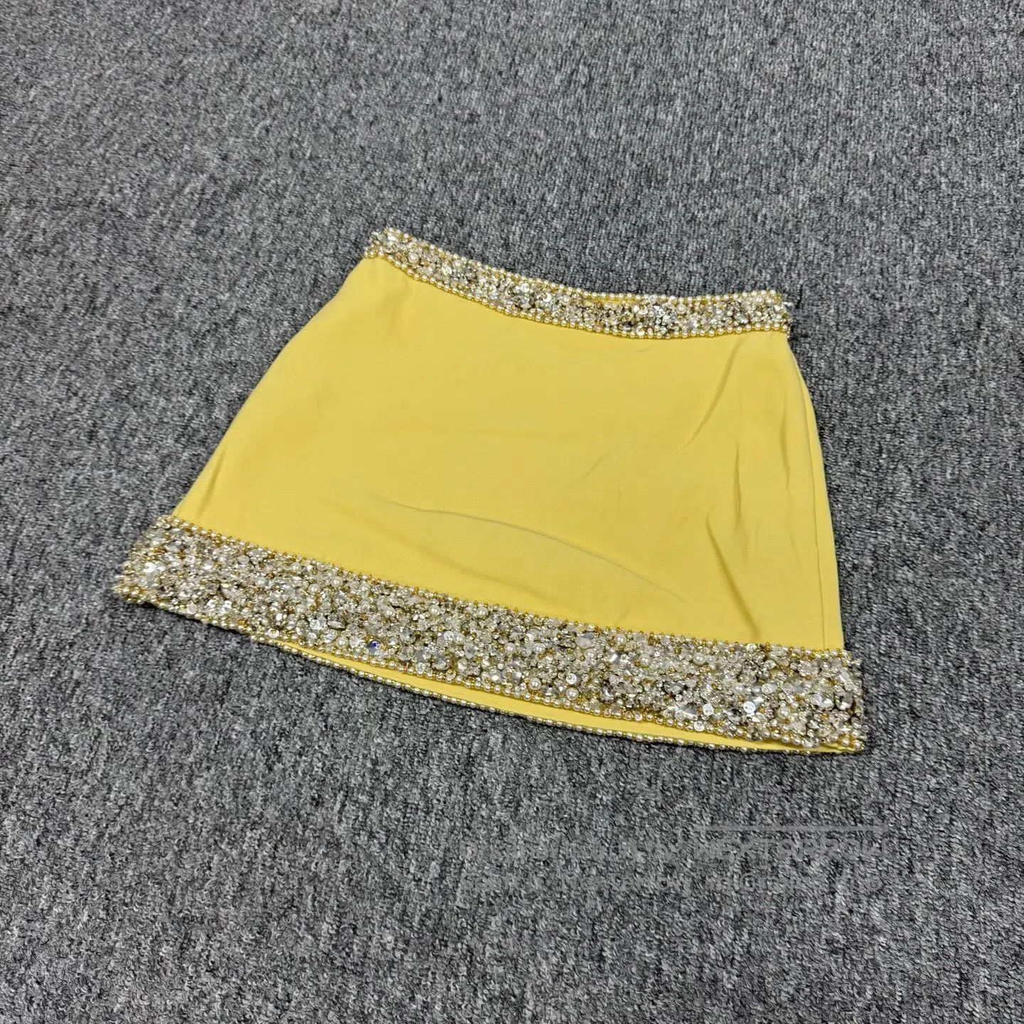 Miu Miu miu miu Milk yellow, heavy-duty, pearl and water diamond, Size S / US 4 / IT 40 - 4 Thumbnail
