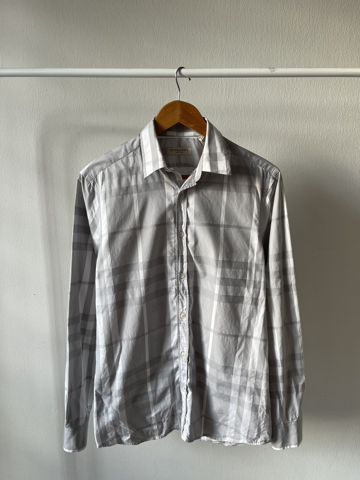 Burberry Burberry Grey Novacheck Shirt Size US M / EU 48-50 / 2 - 1 Thumbnail