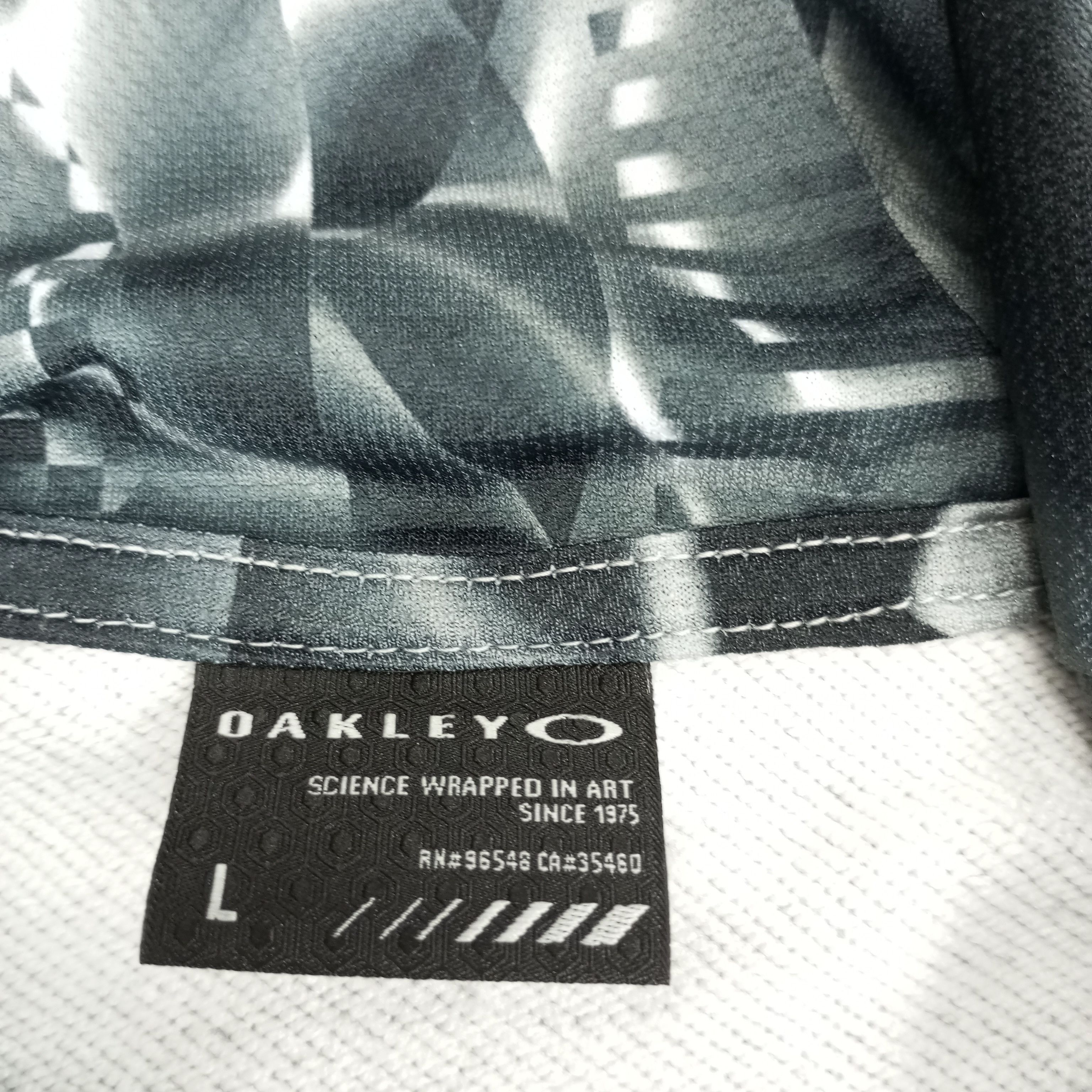 Oakley × Vintage Oakley Logo Spellout Design Zipper Hoodies Size US M / EU 48-50 / 2 - 6 Thumbnail