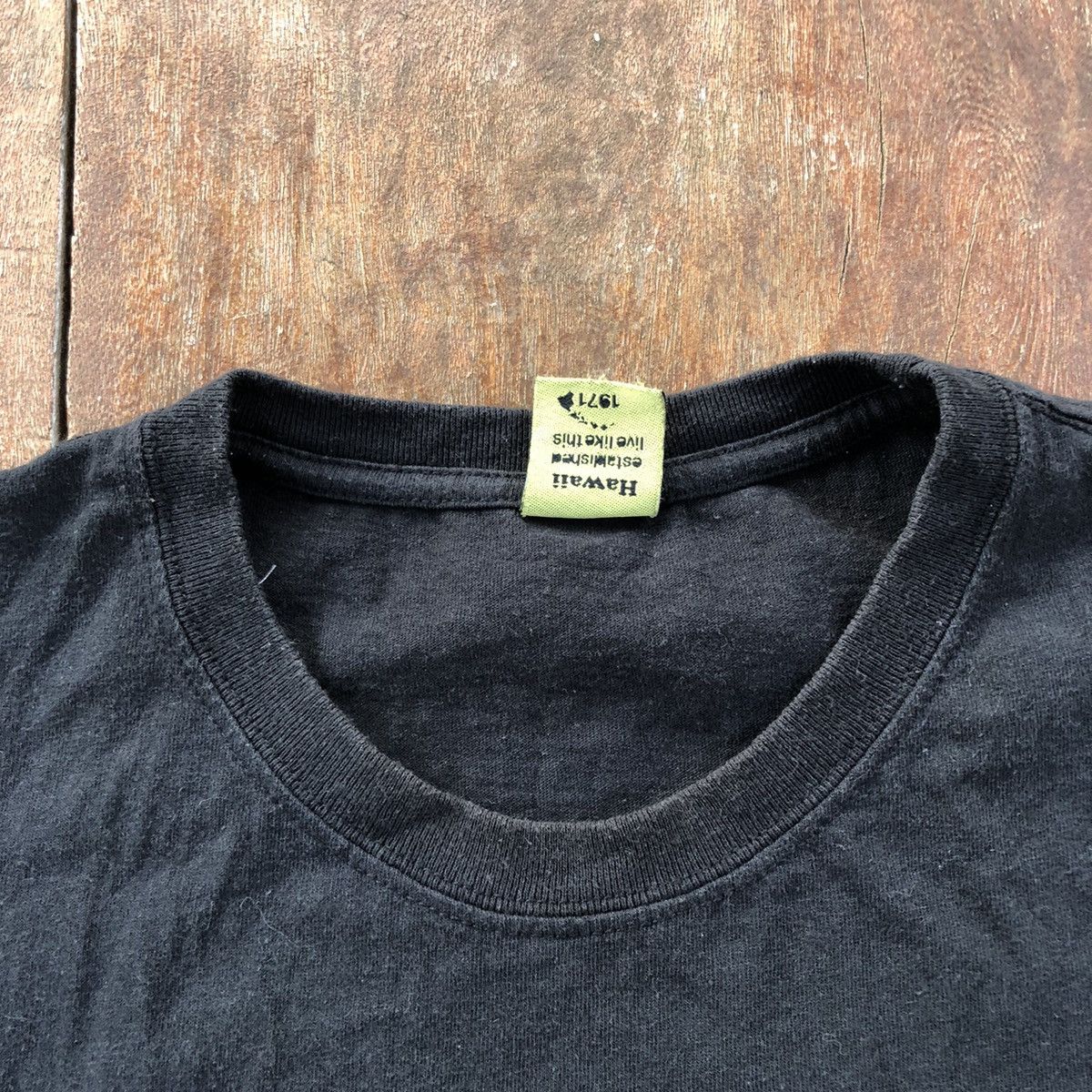 Vintage Vintage T&C Hawaii Surfing T Shirt Size US L / EU 52-54 / 3 - 4 Thumbnail