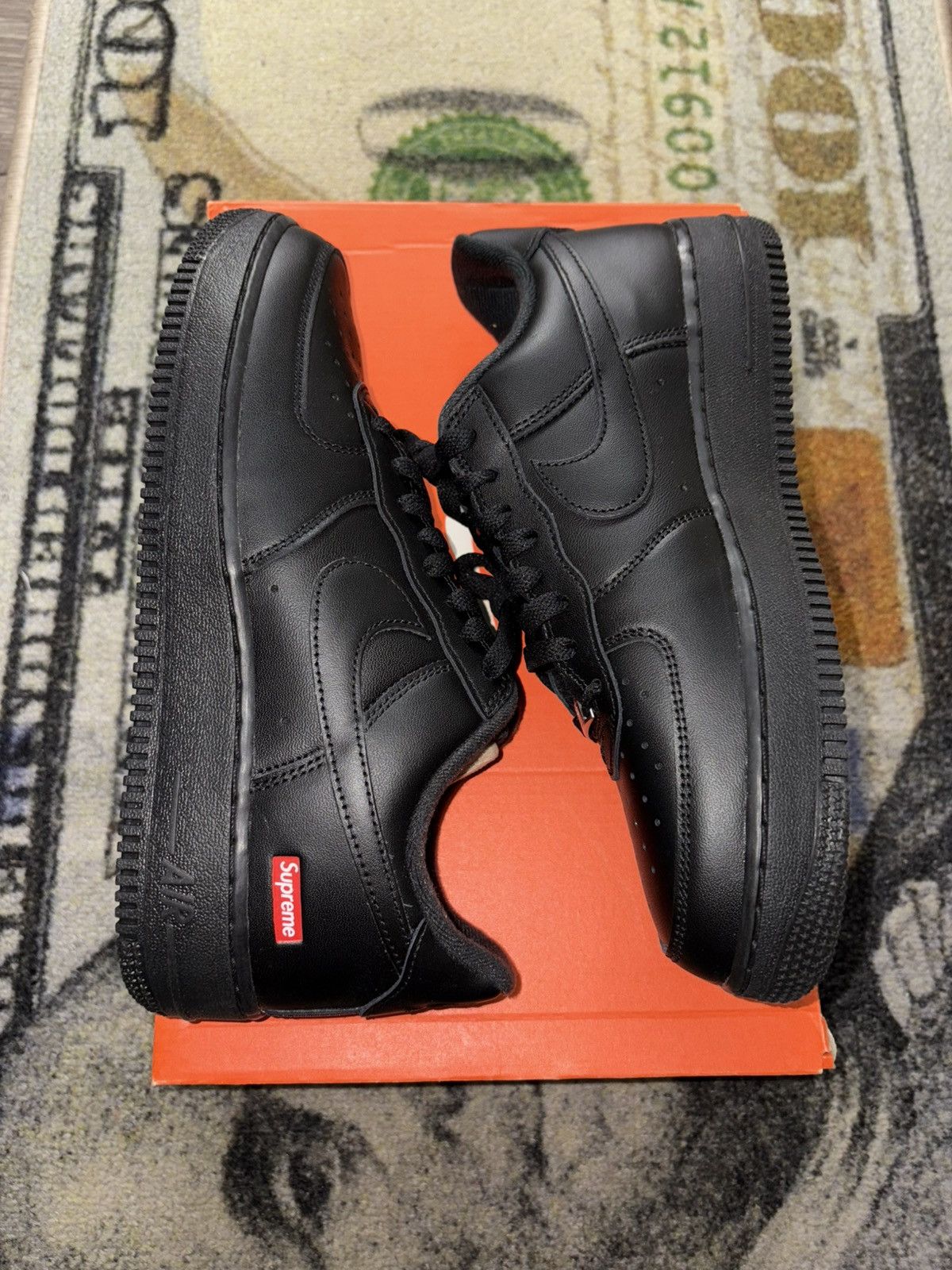 Nike × Supreme Supreme Nike Air Force 1 Low Black Size US 8 / EU 41 - 1 Thumbnail