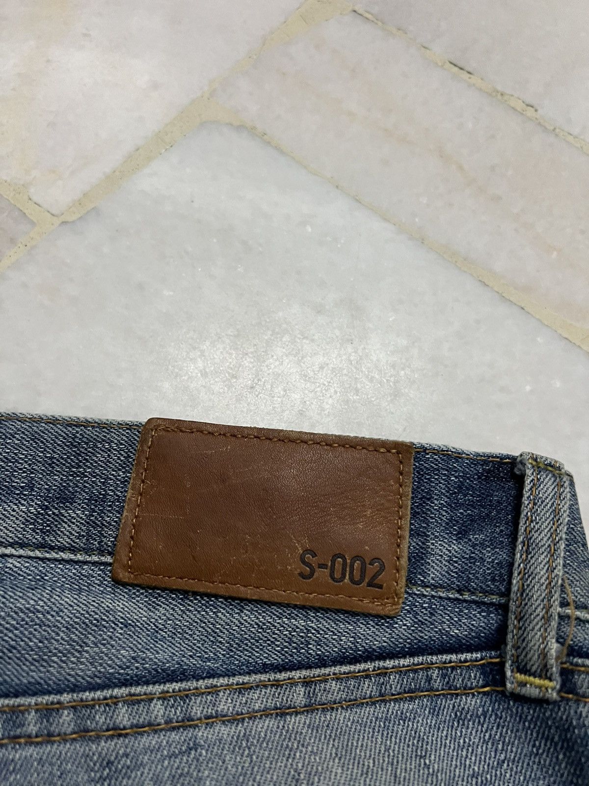 Japanese Brand × Uniqlo × Vintage Japanese Brand Uniqlo Vintage S002 Distressed Jean Size US 35 - 23 Thumbnail