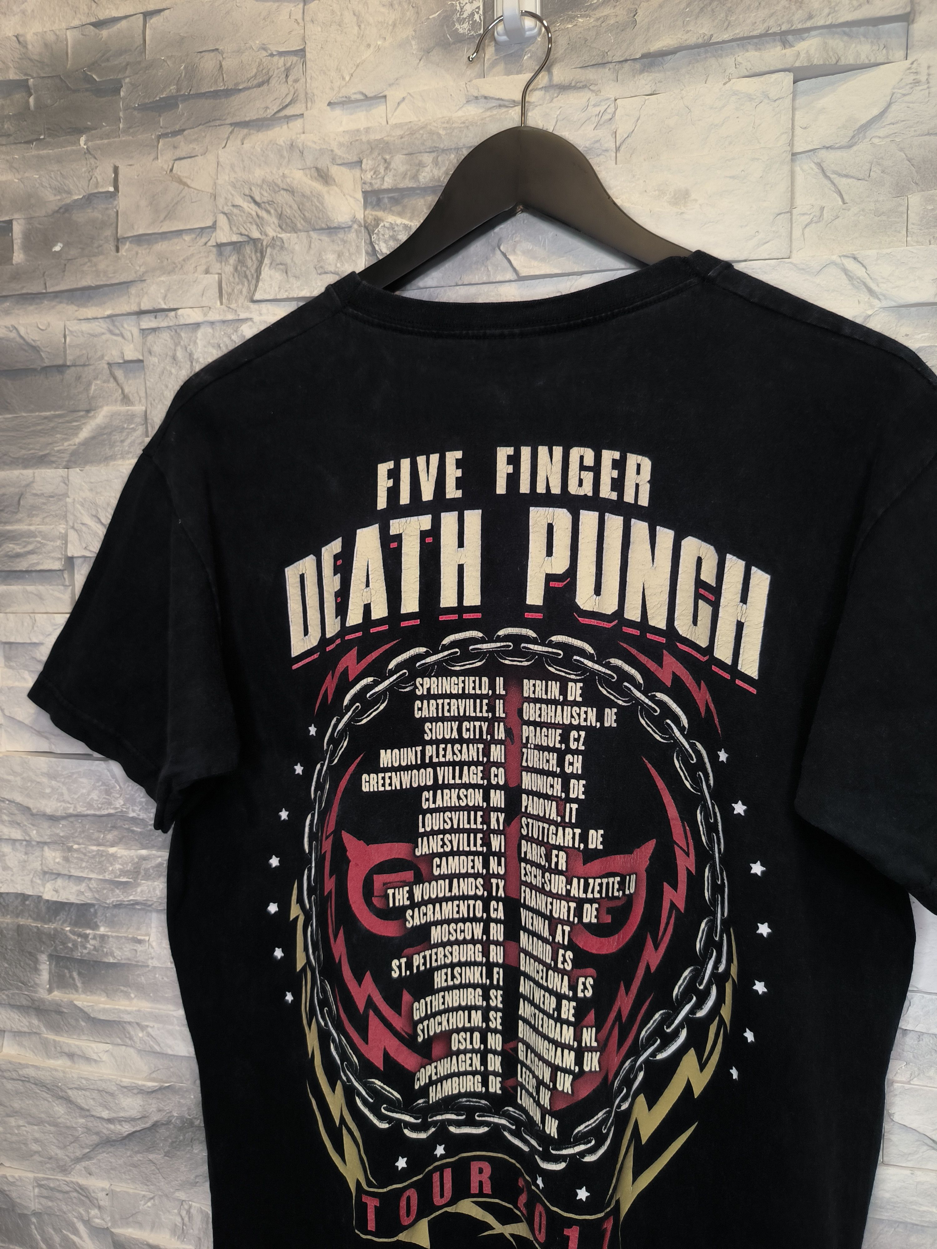 Band Tees Five Finger Death Punch T-Shirt Tee Rock Vintage 2017 Size US M / EU 48-50 / 2 - 4 Thumbnail