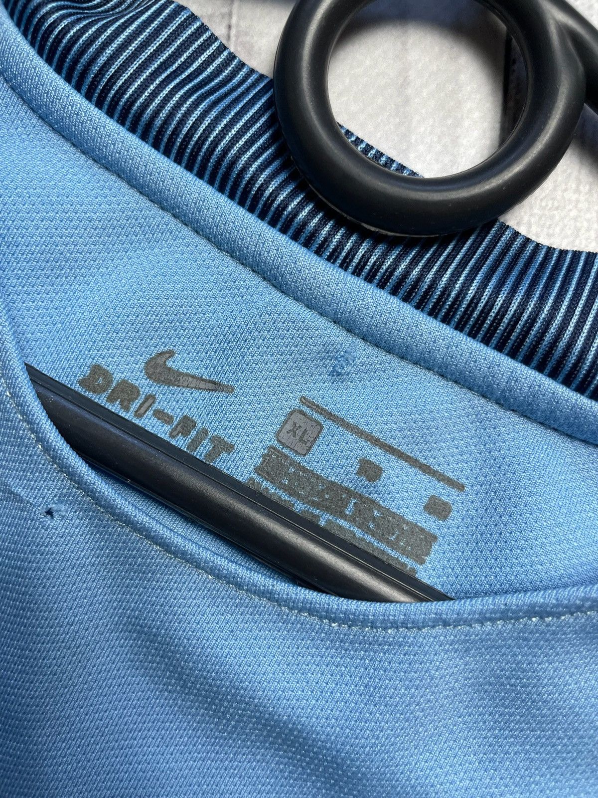 Vintage Vintage Nike Manchester City 33 Jesus soccer jersey size Xs Size US XS / EU 42 / 0 - 5 Thumbnail