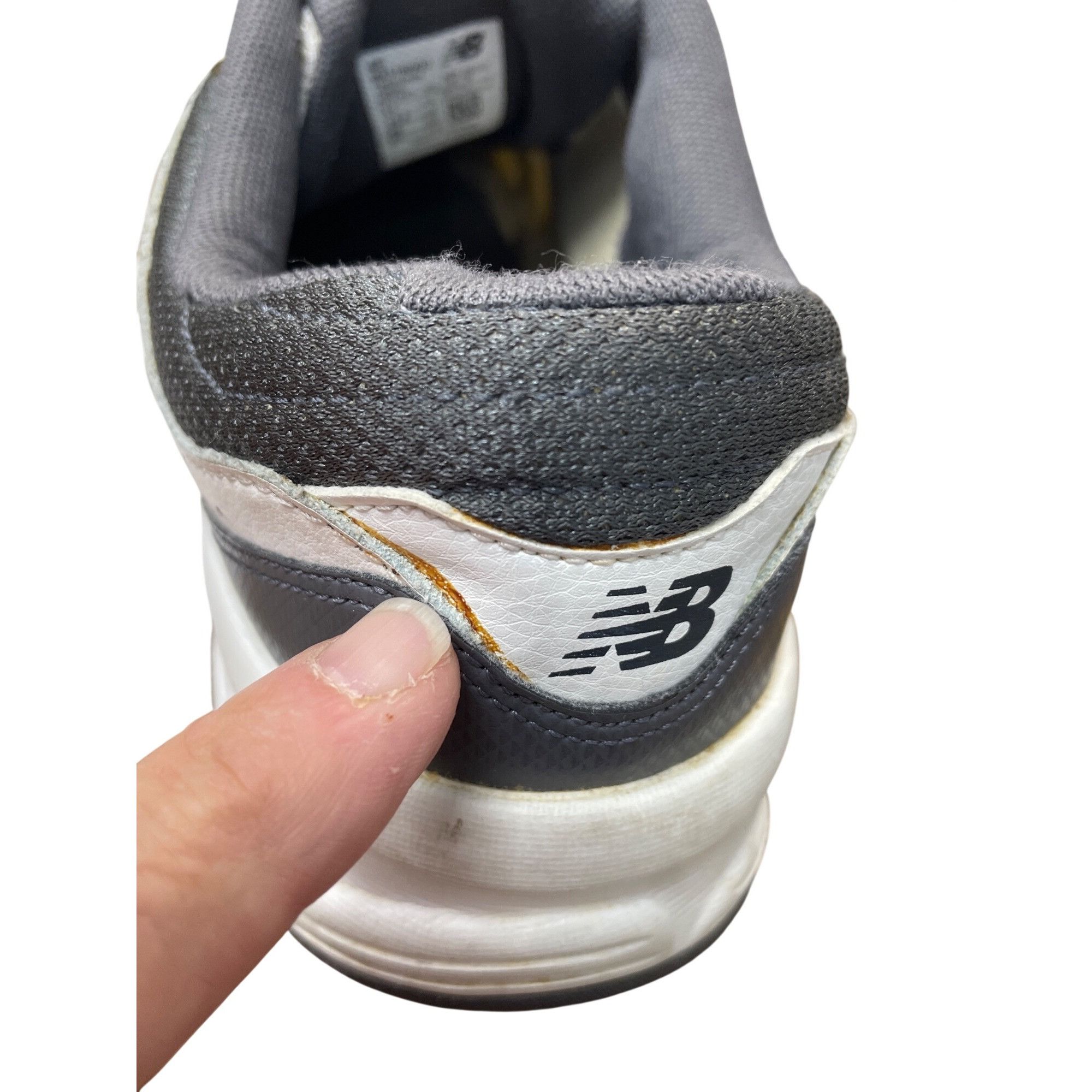 New Balance New Balance 519 Mens white gray casual walking sneakers Sz 1 Size US 11 / EU 44 - 16 Thumbnail