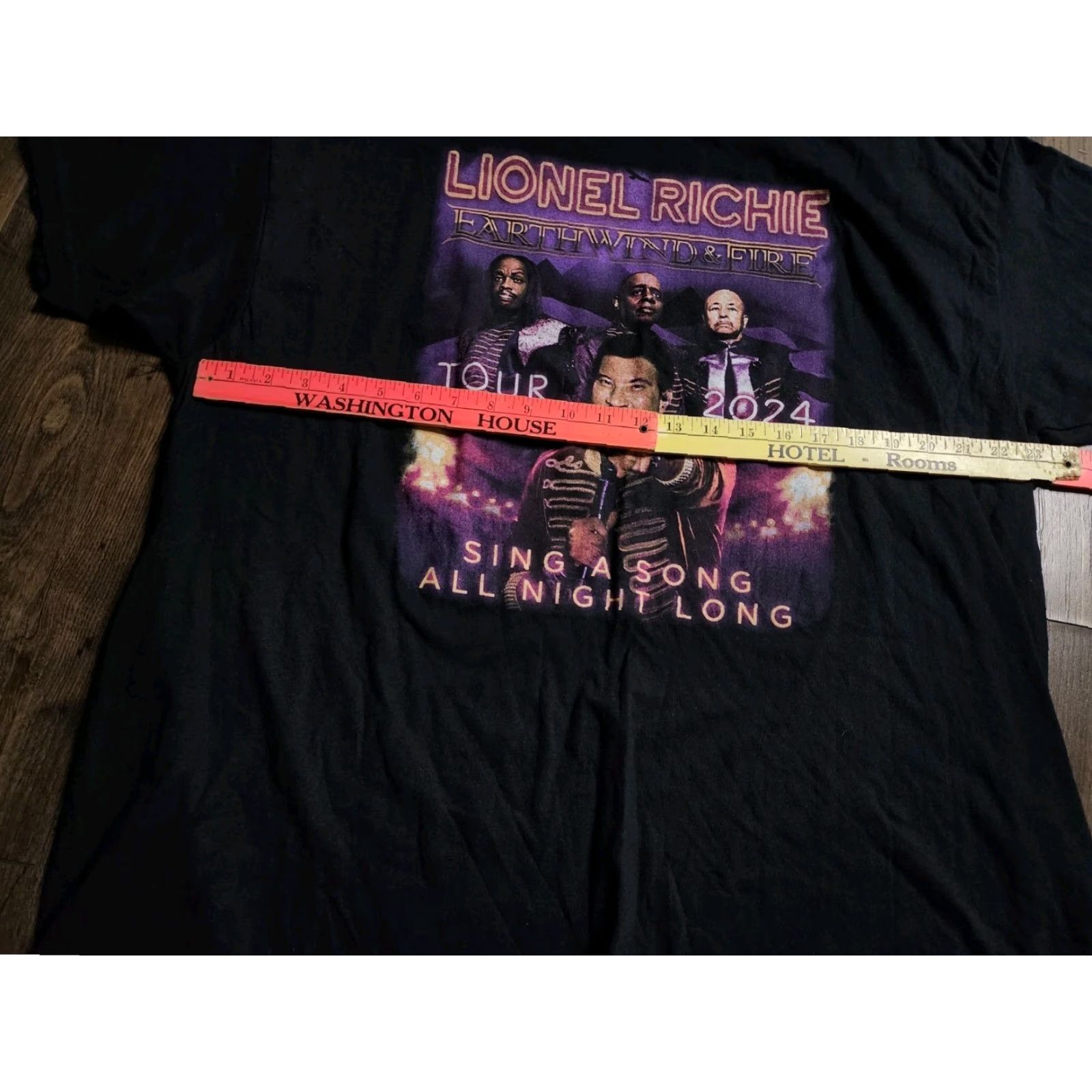Gildan Lionel Richie 2024 Concert T-Shirt Mens 2XL Black Double-Sided Gildan Music Fire Size US XXL / EU 58 / 5 - 4 Thumbnail