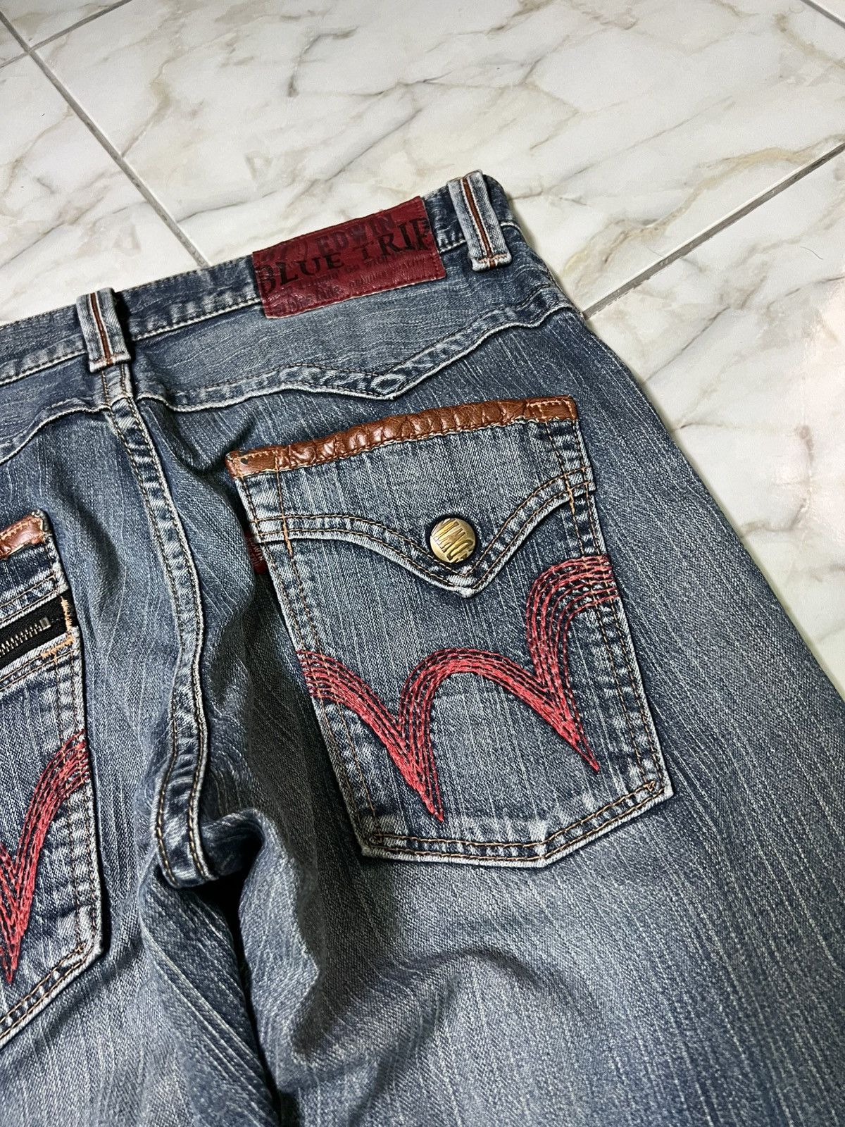 Edwin 💥Baggy💥Vintage Edwin Blue Trip Washed Distress Jean Size US 34 / EU 50 - 18 Thumbnail