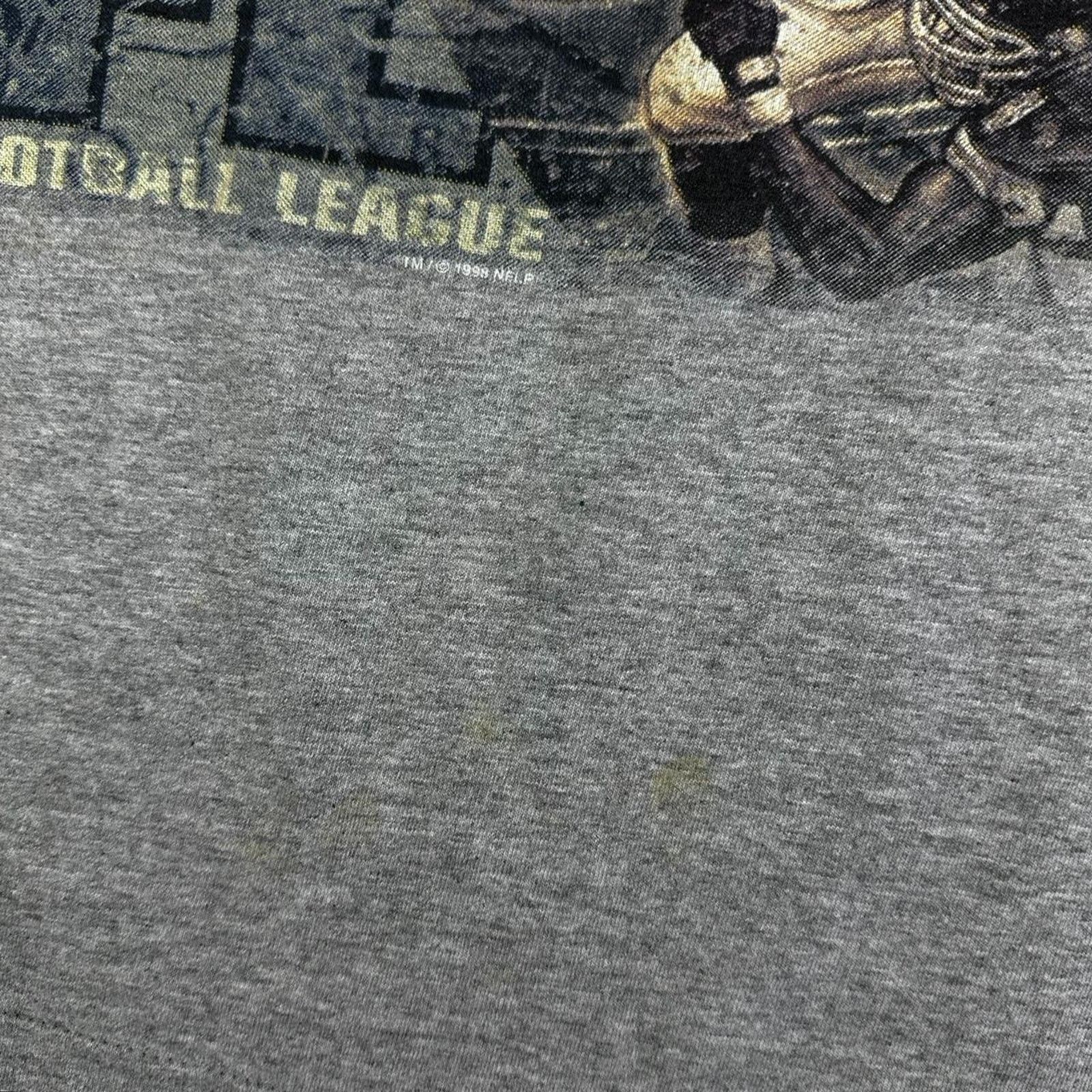Lee Vintage 1998 Tampa Bay Buccaneers Lee Tee Shirt Size US XL / EU 56 / 4 - 4 Thumbnail