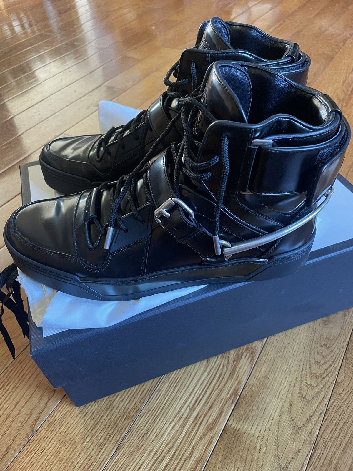 Gucci MENS GUCCI MANGUM HIGH TOPS Size US 8 / EU 41 - 19 Thumbnail