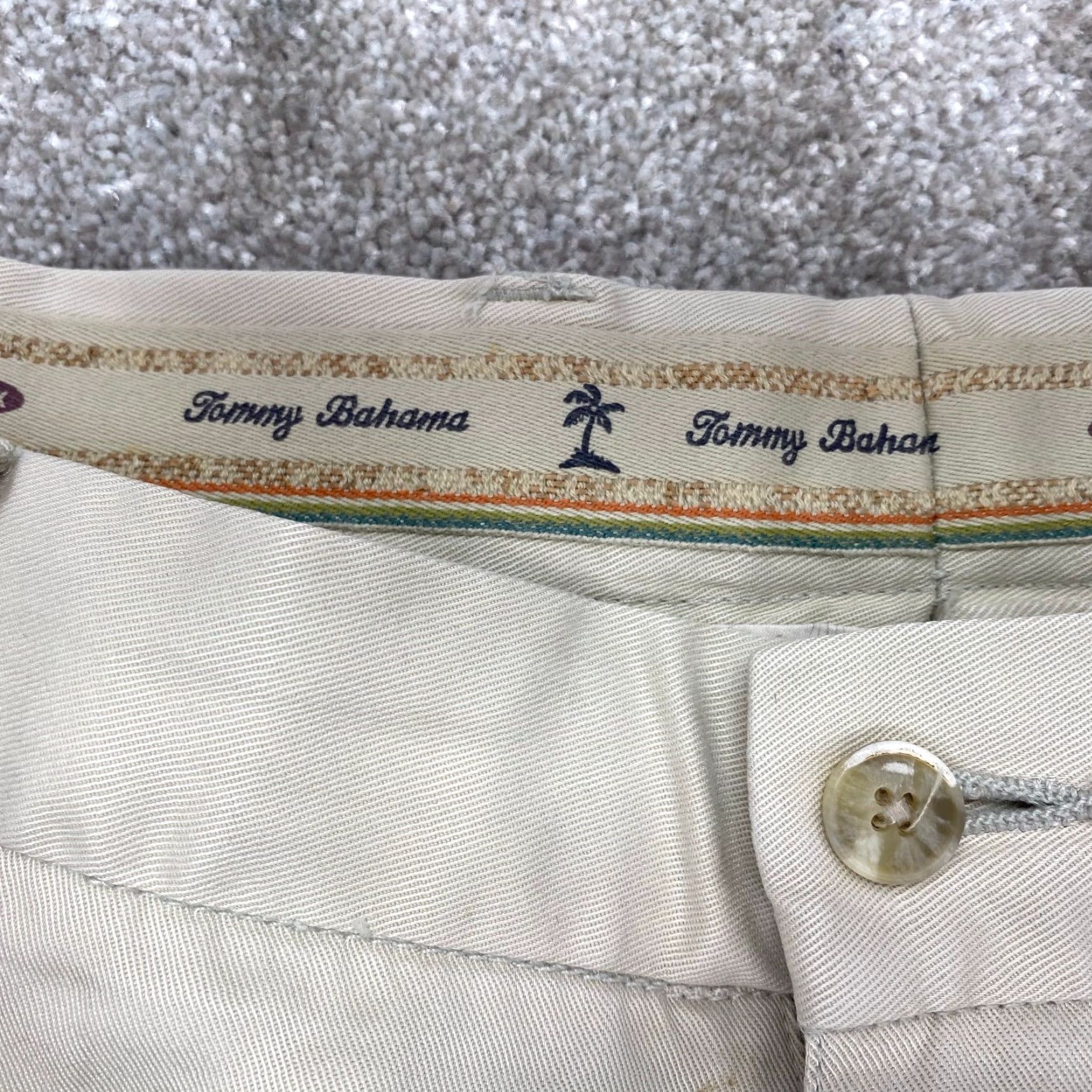 Tommy Bahama Tommy Bahama Pants Mens 38x26 Beige Khaki Flat Front Relaxed Chino Slacks Men’s 38 Beige Solid Casual Workwear 7199 Size US 38 / EU 54 - 4 Thumbnail