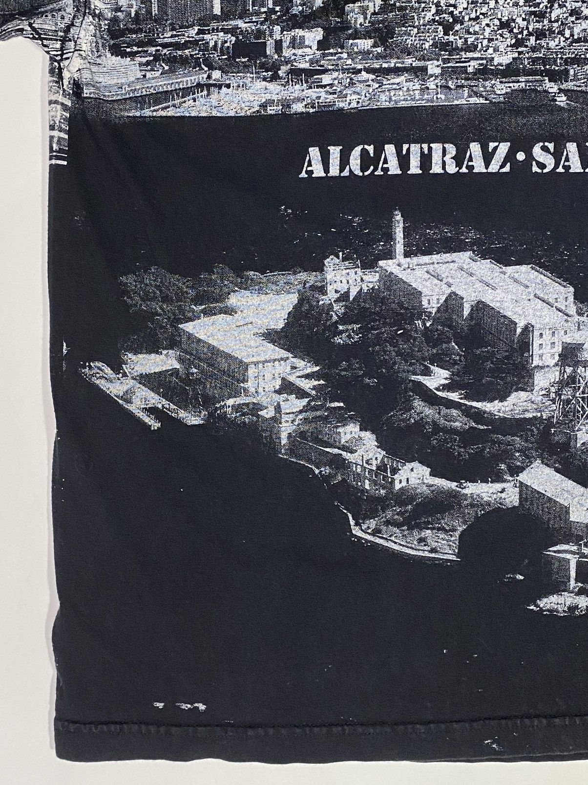 Vintage The Rock Alcatraz AOP- double sided graphic (size XXL) Size US XXL / EU 58 / 5 - 14 Thumbnail
