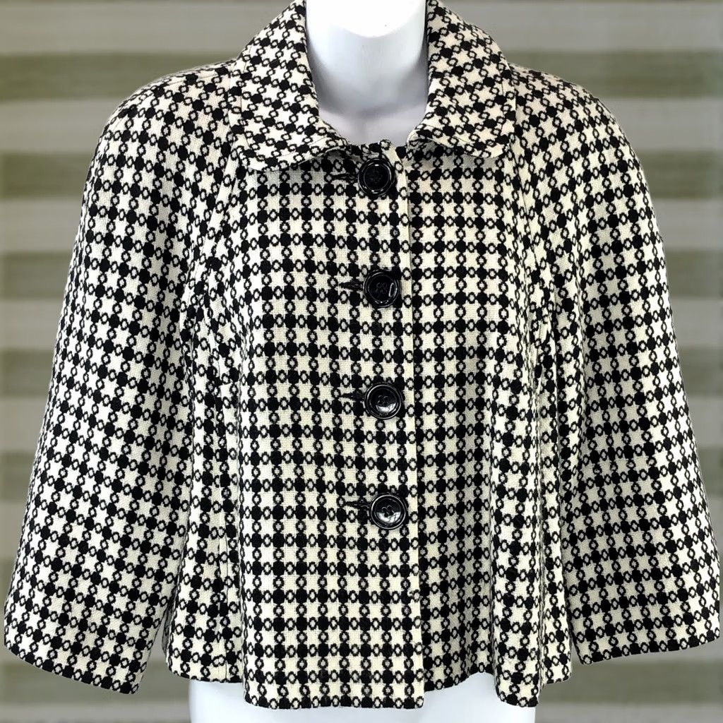 Vintage VINTAGE Briggs New York Blazer Jacket 10P Black White Houndstooth Wool Blend Shawl Short 3/4 Sleeve Womens 40 Chest Vintage 90s Career Work Wear N/A Size L / US 10 / IT 46 - 1 Thumbnail
