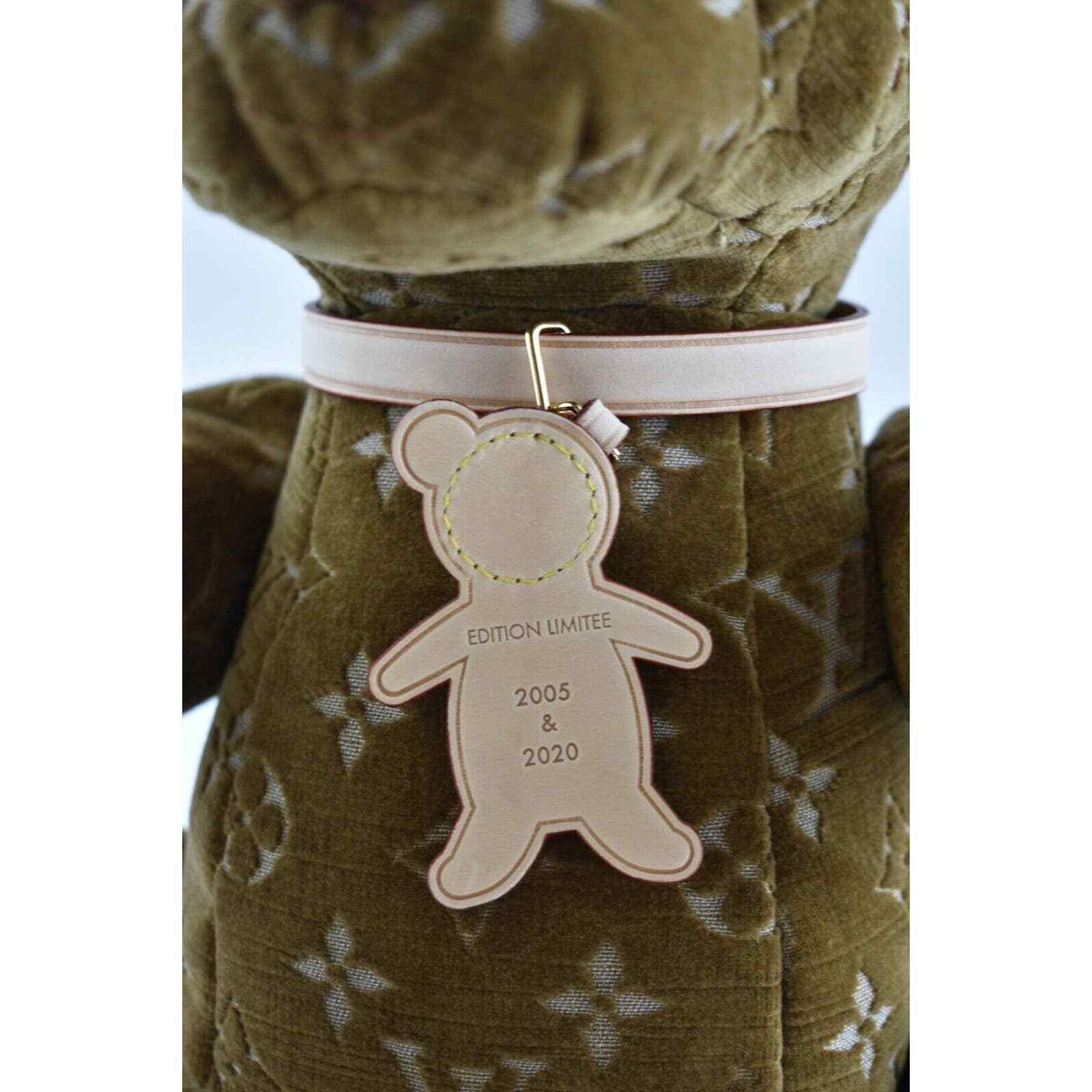 Louis Vuitton Louis Vuitton Doudou Teddy Velour Logo Rare 2005 2020 GI0627 Size ONE SIZE - 7 Thumbnail