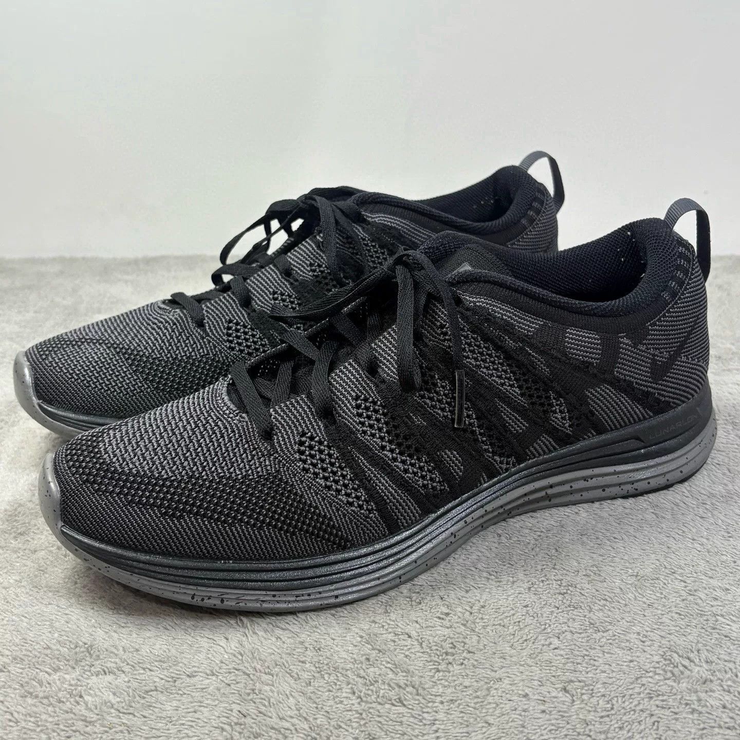 Supreme Supreme Knit Black Lowtop Sneakers 43 Men Size US 10 / EU 43 - 1 Thumbnail