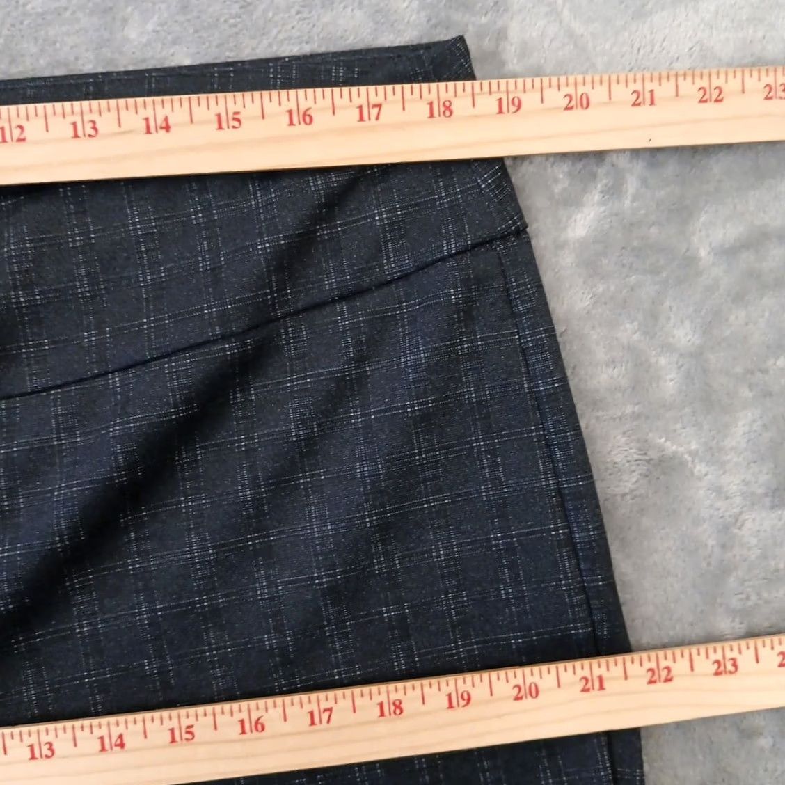 Vintage Zac & Rachel Ankle Pants Womens XL Black Gray Plaid Pull On 38x28 Mid Rise Straight Stretch Regular Inseam 28 Occasion Casual Size 40" / US 18 - 2 Thumbnail