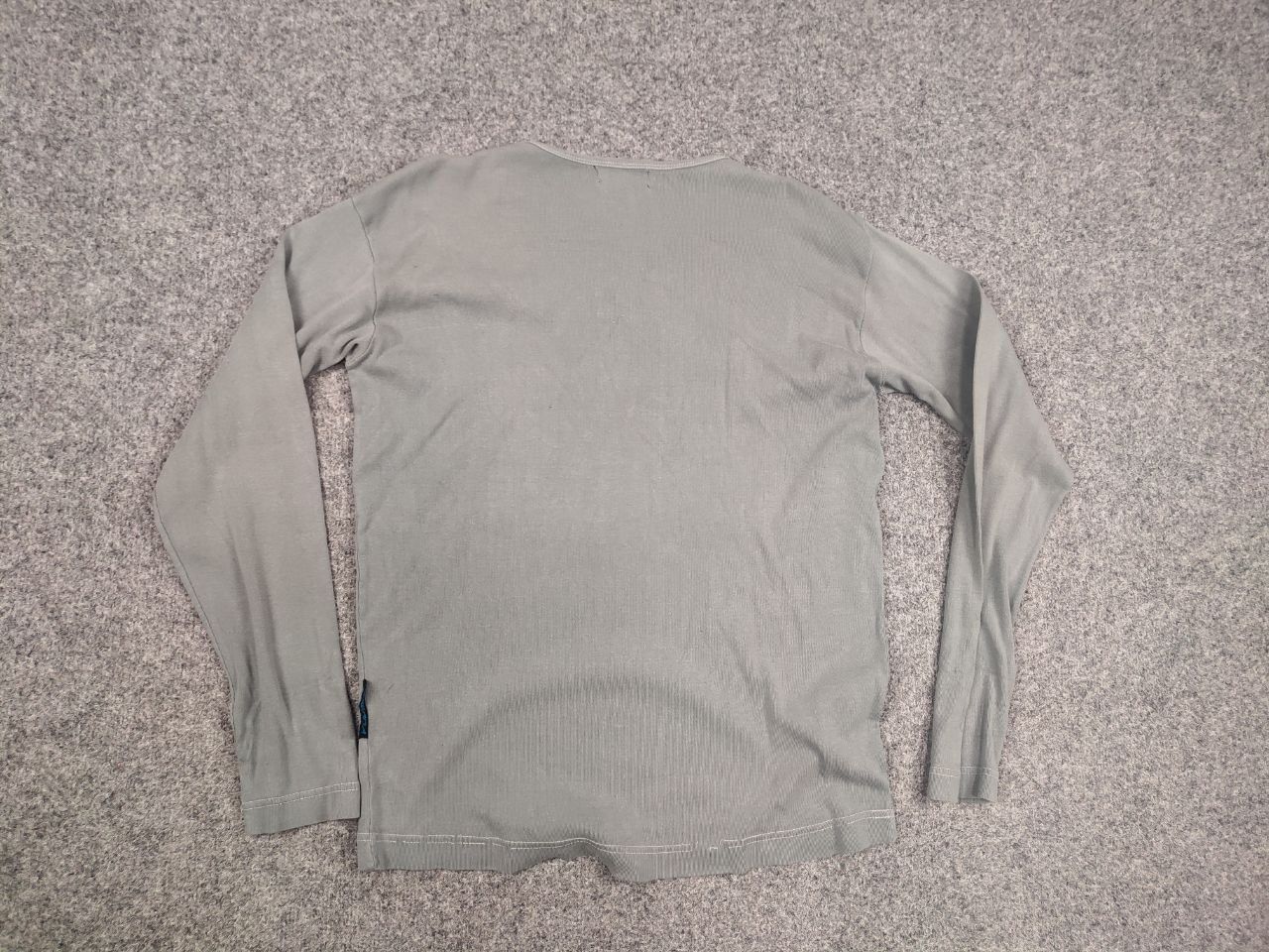 Band Tees Vintage The World Is Vampire Smashing Pumpkins long sleeve Size US M / EU 48-50 / 2 - 11 Thumbnail