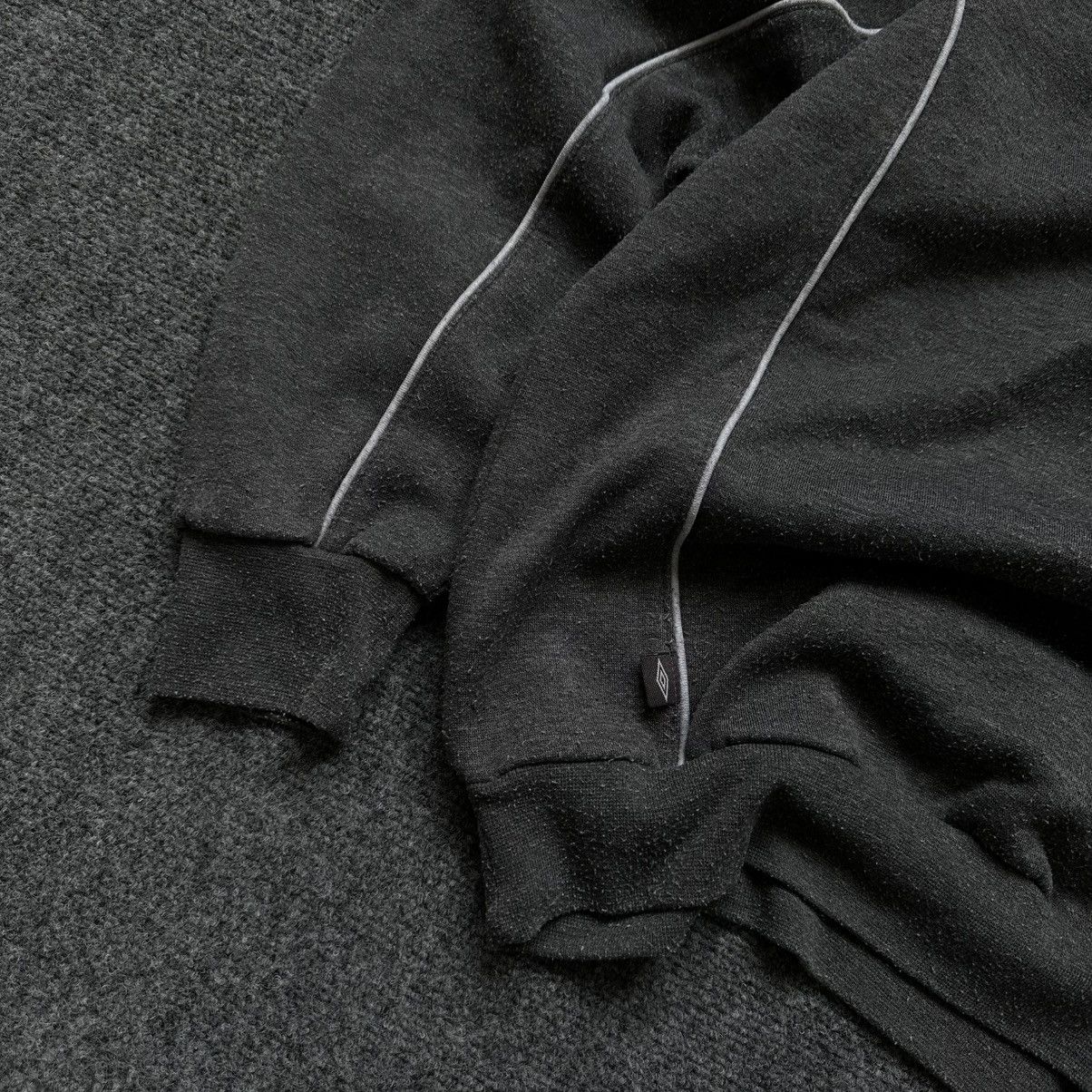 If Six Was Nine VTG Umbro Sweatshirt Small Logo Size L Y2K 00s USA Hype Tren Size US L / EU 52-54 / 3 - 10 Thumbnail