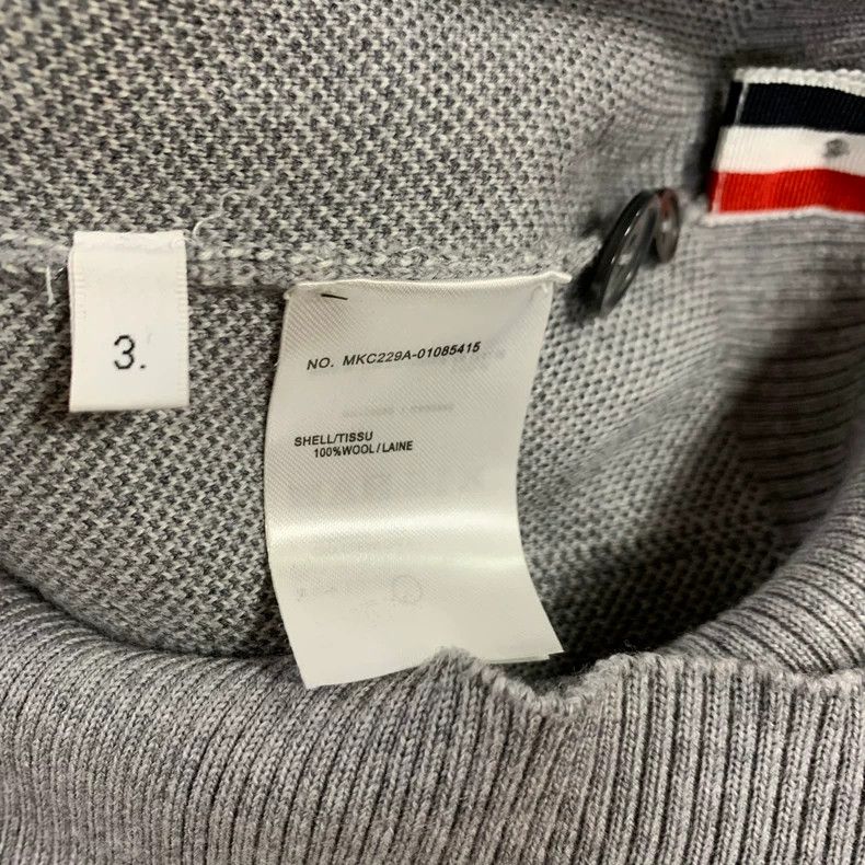 Thom Browne Thom Browne size3 Wool striped V-neck sweater Size US L / EU 52-54 / 3 - 3 Thumbnail