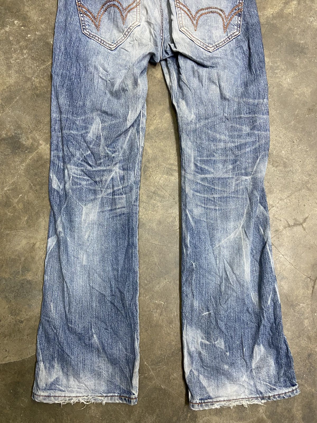 Le Grande Bleu (L.G.B.) 🔥 Vtg Edwin Jeans Blue Trip flare Street fashion distressed Size US 36 / EU 52 - 8 Thumbnail