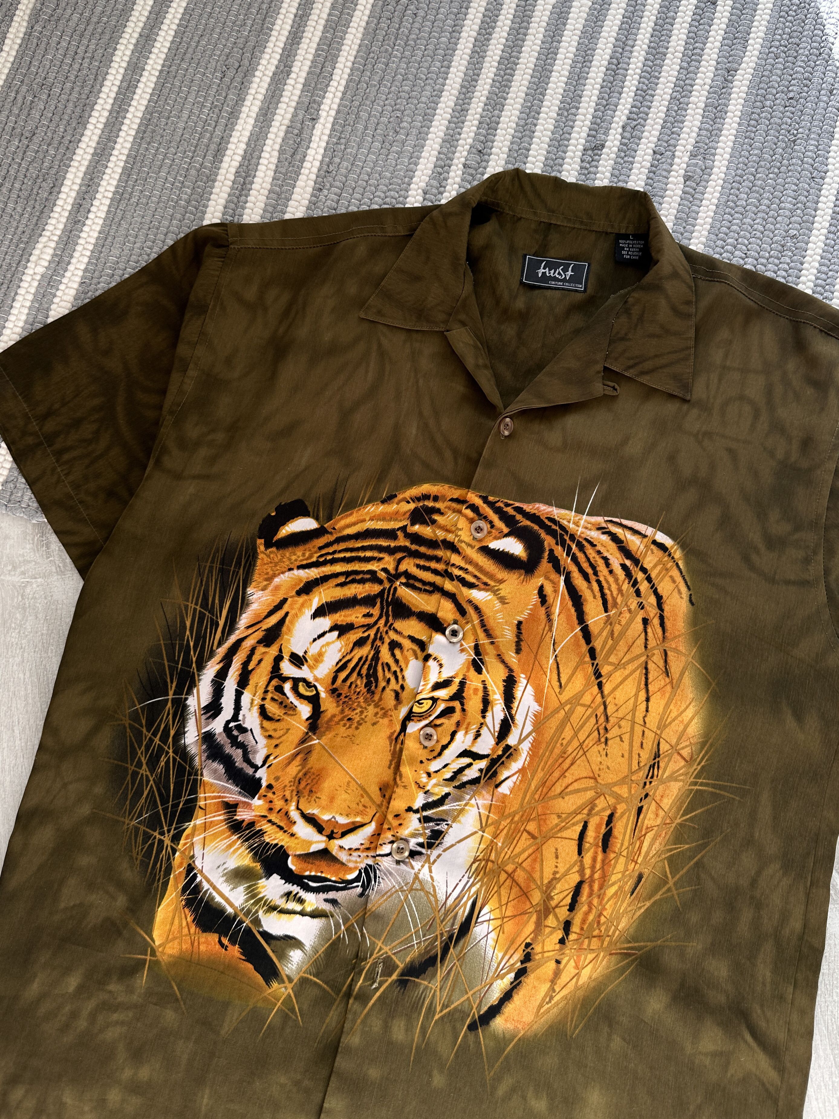 Vintage Vintage Tiger Hawaiian Shirt Size US XL / EU 56 / 4 - 5 Thumbnail
