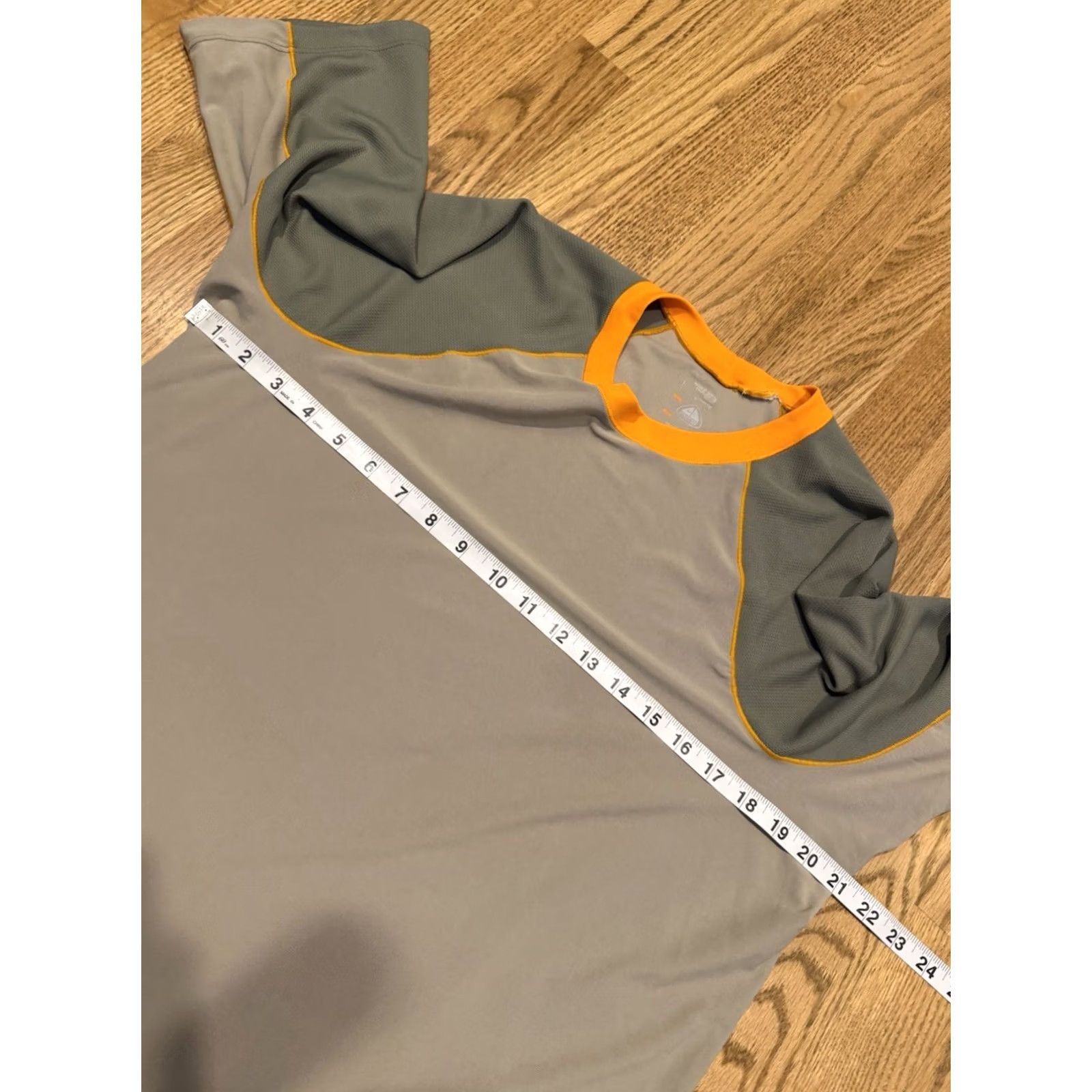 Nike VINTAGE Nike ACG Dri Fit Seamless Shirt Men’s Large Size US L / EU 52-54 / 3 - 6 Thumbnail
