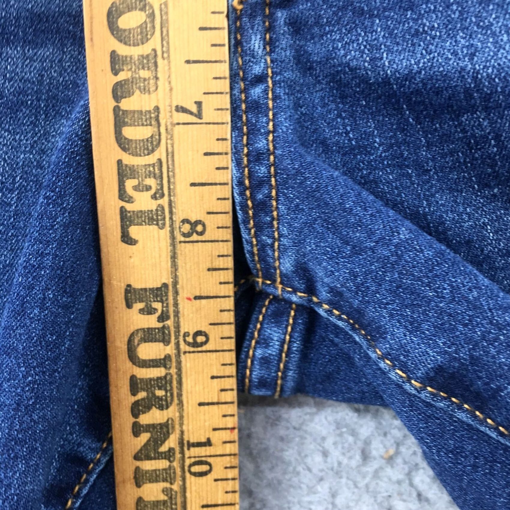 Old Navy Old Navy Skinny Jeans Womens Size 6 Blue Denim Mid Rise Dark Wash Zip Ripped Knee Size 28" / US 6 / IT 42 - 7 Thumbnail