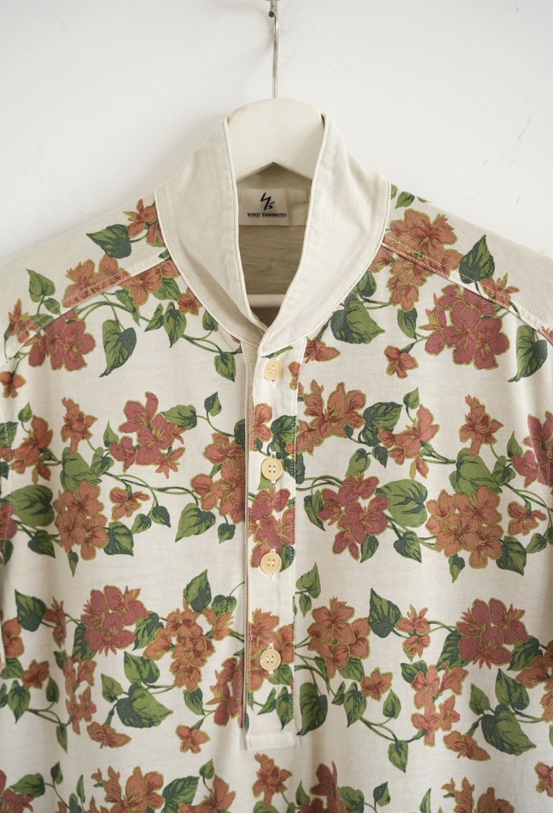 Yohji Yamamoto Yohji Yamamoto All-Over Floral Print Short Sleeve Polo K4 Size US L / EU 52-54 / 3 - 3 Thumbnail
