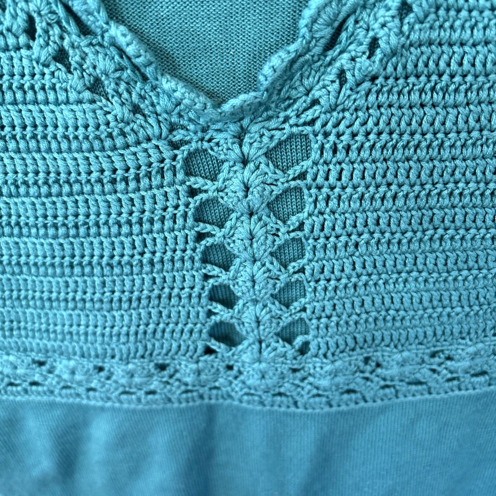 Vintage R.Q.T. Women Top Crochet V Neck Aqua Acrylic 16x21” Y2K Short Cap Sleeve S Blouse Vintage Classic Size S / US 4 / IT 40 - 4 Thumbnail