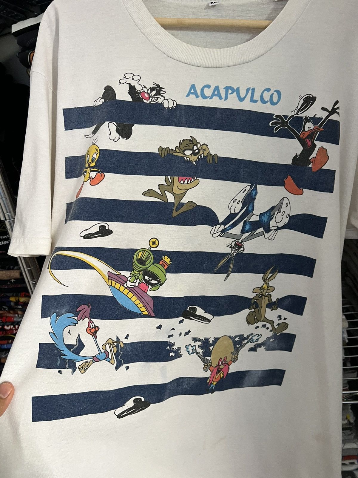 Warner Bros 90s Looney Tunes Acapulco Souvenir Tee Size US XL / EU 56 / 4 - 3 Thumbnail