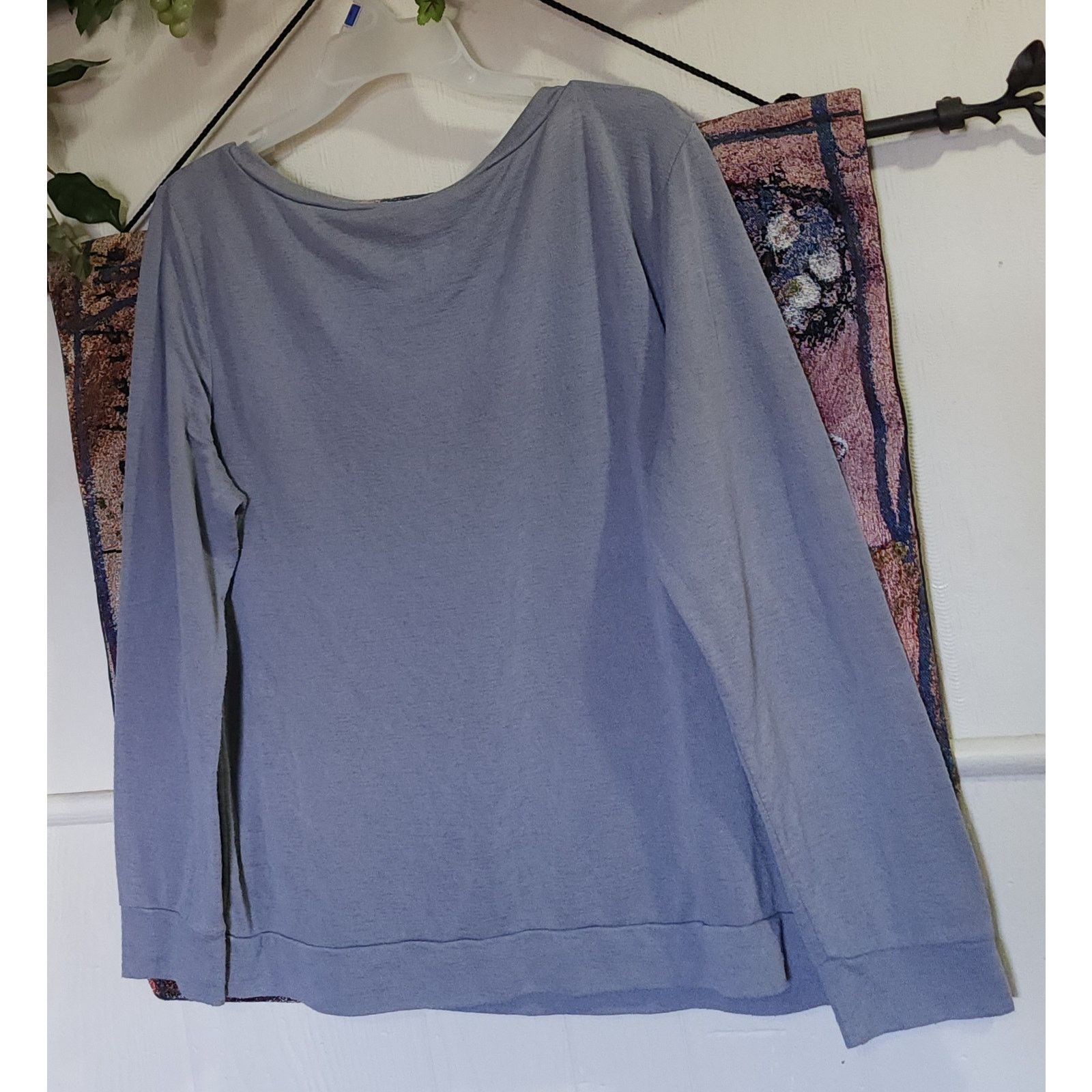 Victoria's Secret Victoria Secret gray sleeved top size XL pink cancer ribbon Size XL / US 12-14 / IT 48-50 - 2 Thumbnail