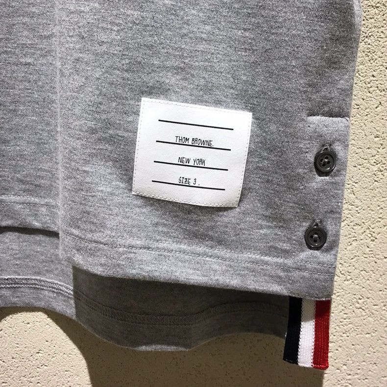 Thom Browne Thom Browne Round neck short sleeve T-shirt Size US L / EU 52-54 / 3 - 4 Thumbnail
