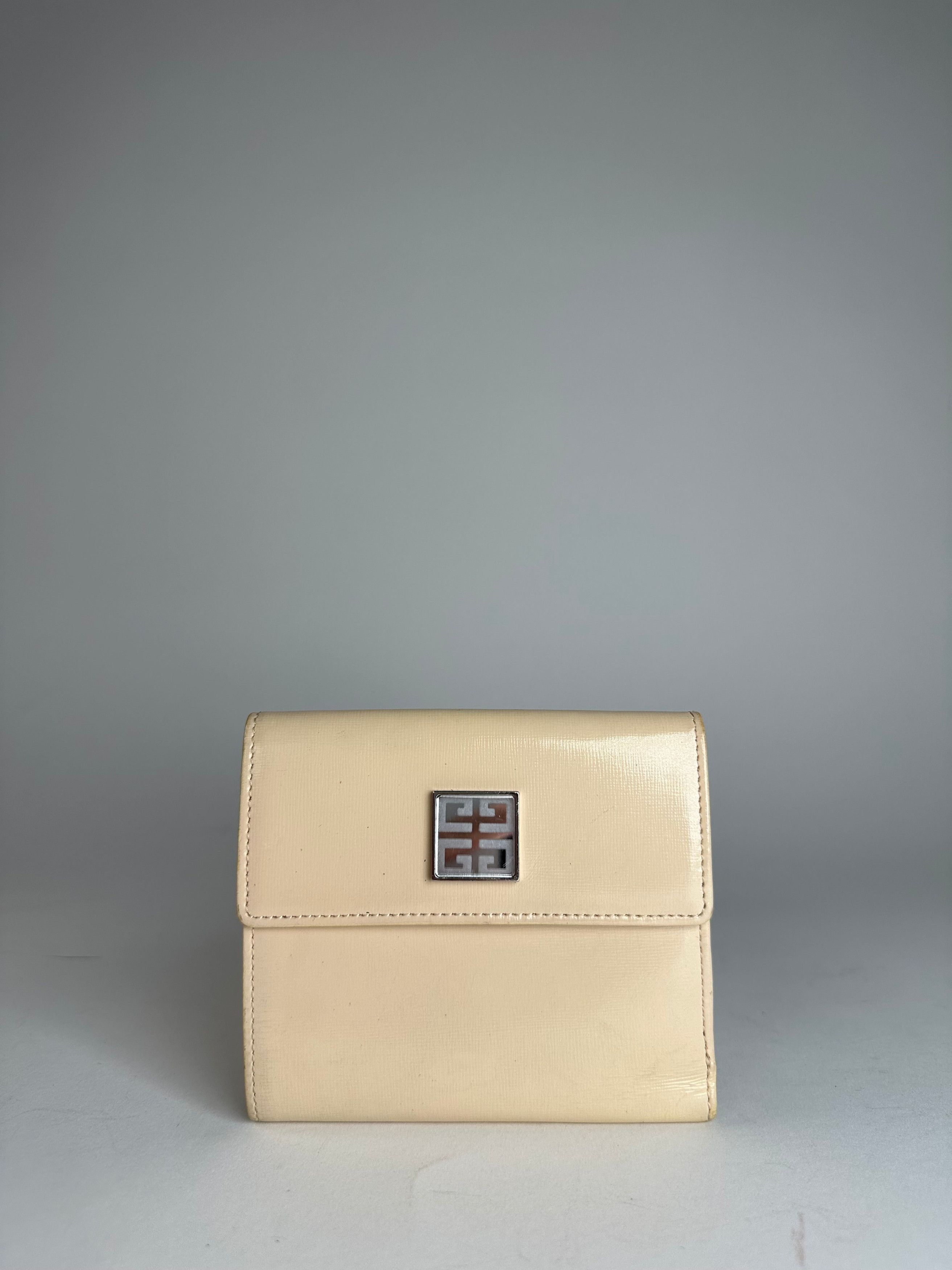 Givenchy Vintage Patent Leather Wallet Beige Size ONE SIZE - 1 Thumbnail
