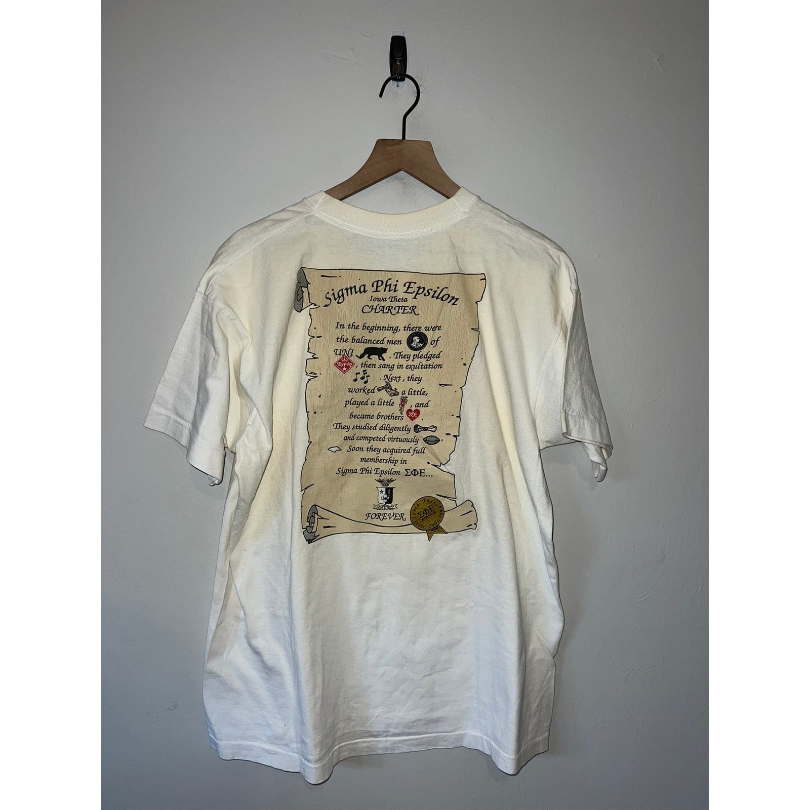 Vintage Vintage Sigma Phi Shirt Epsilon Iowa Northern University Tee Size US XL / EU 56 / 4 - 1 Thumbnail