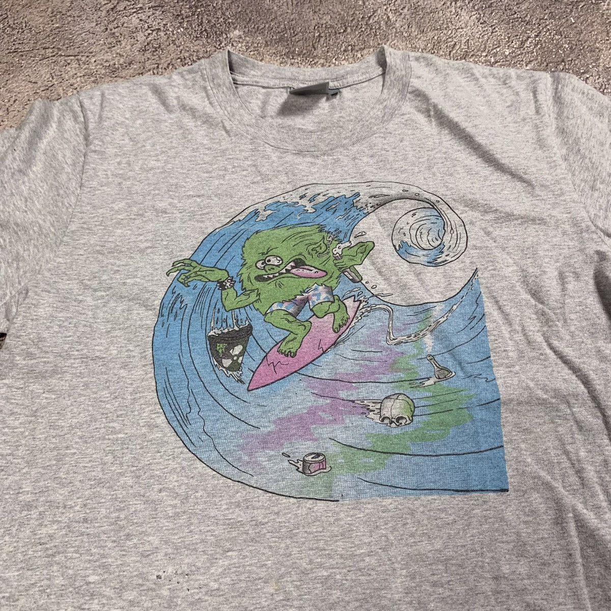 Vintage Vintage Y2K Graphic Tee Sun Faded Monster Streetwear Baggy M Size US M / EU 48-50 / 2 - 2 Thumbnail
