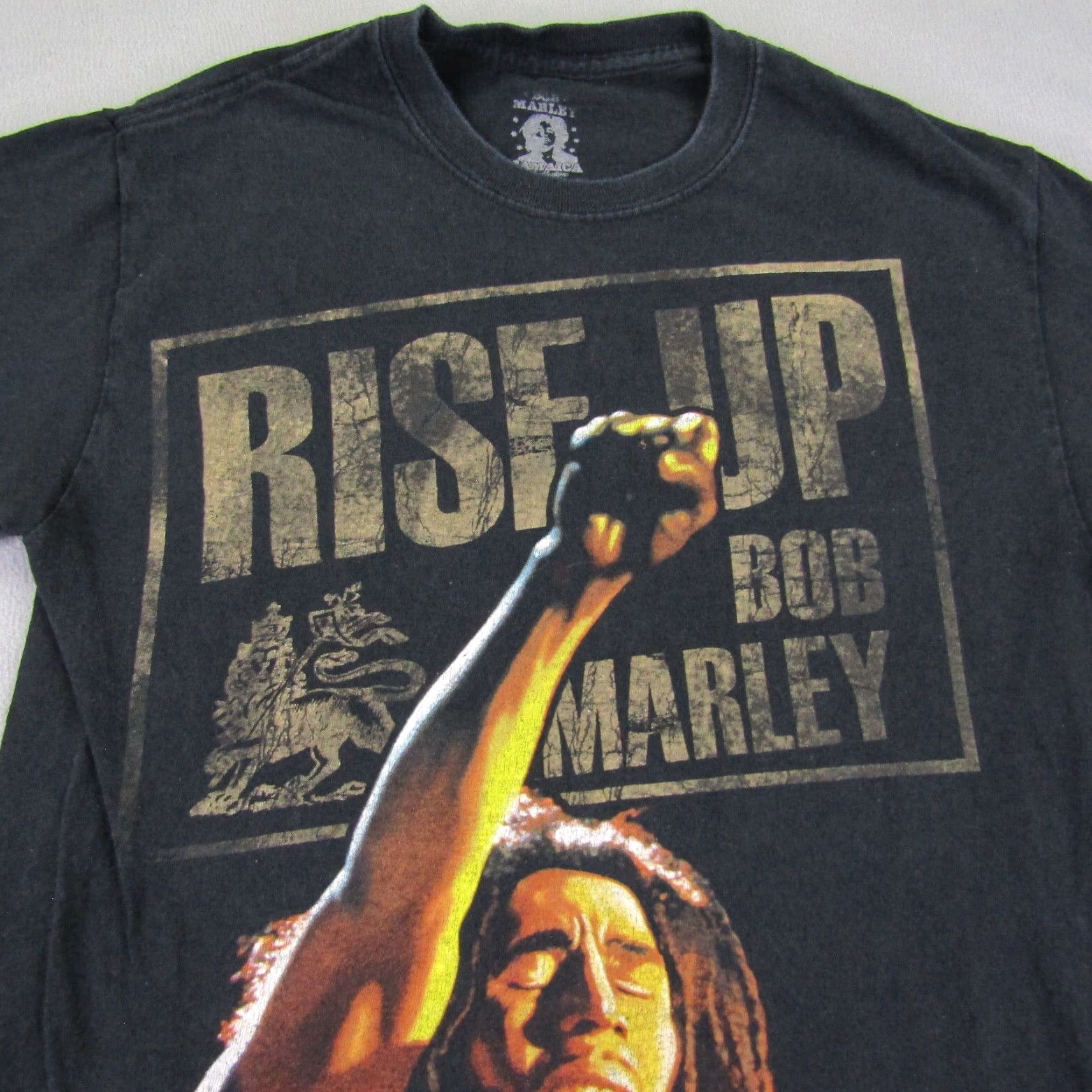 Vintage VINTAGE Bob Marley Shirt Mens Small Black Rise Up Jamaica Roots Reggae Rasta T-Shirt Size US S / EU 44-46 / 1 - 3 Thumbnail