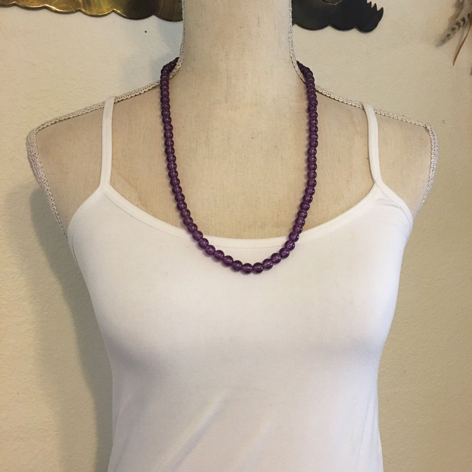 Vintage Vintage purple round resin bead necklace Size ONE SIZE - 3 Thumbnail