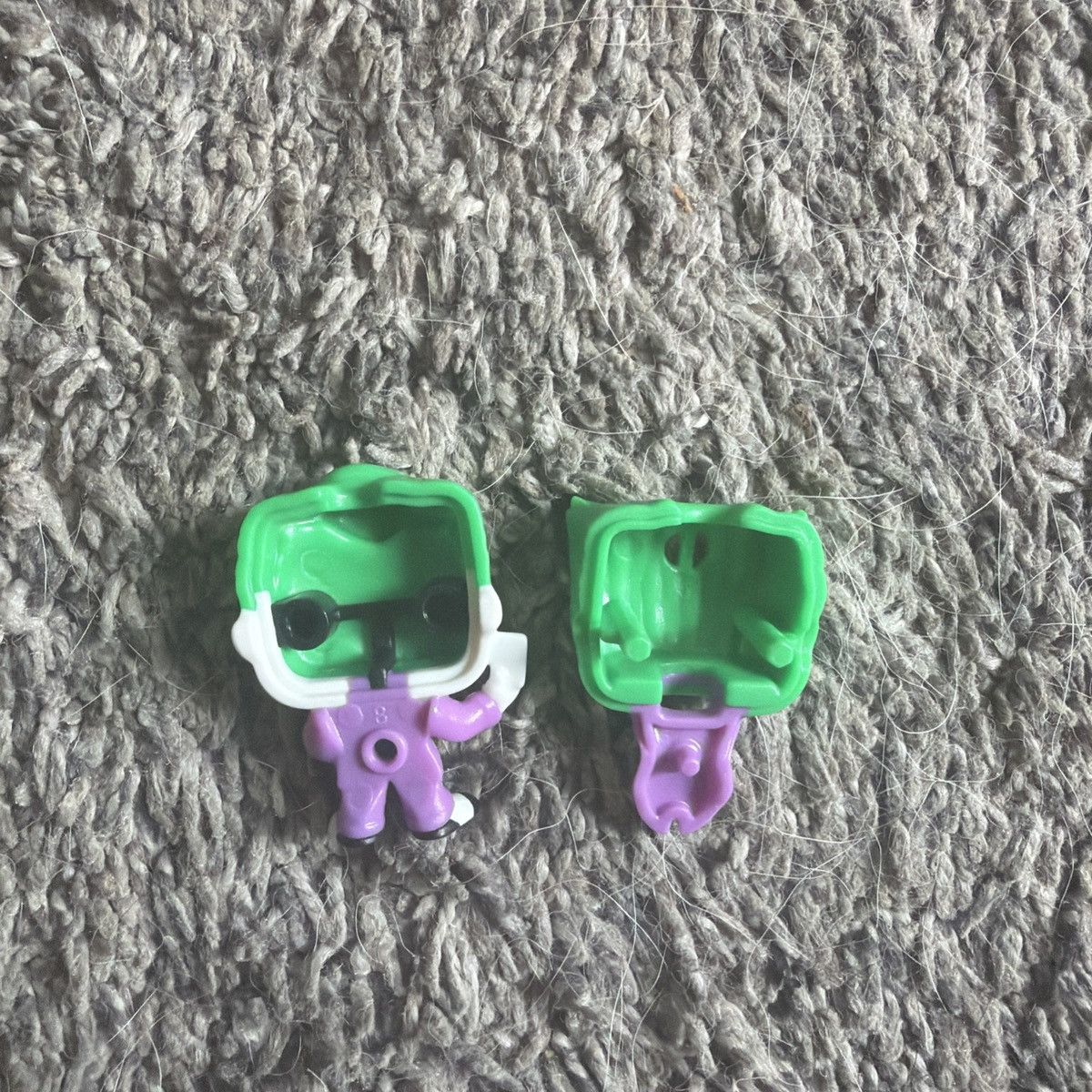 DC Comics Funko Pop! Kinder Joy DC Comics The Joker Figure Size ONE SIZE - 5 Thumbnail