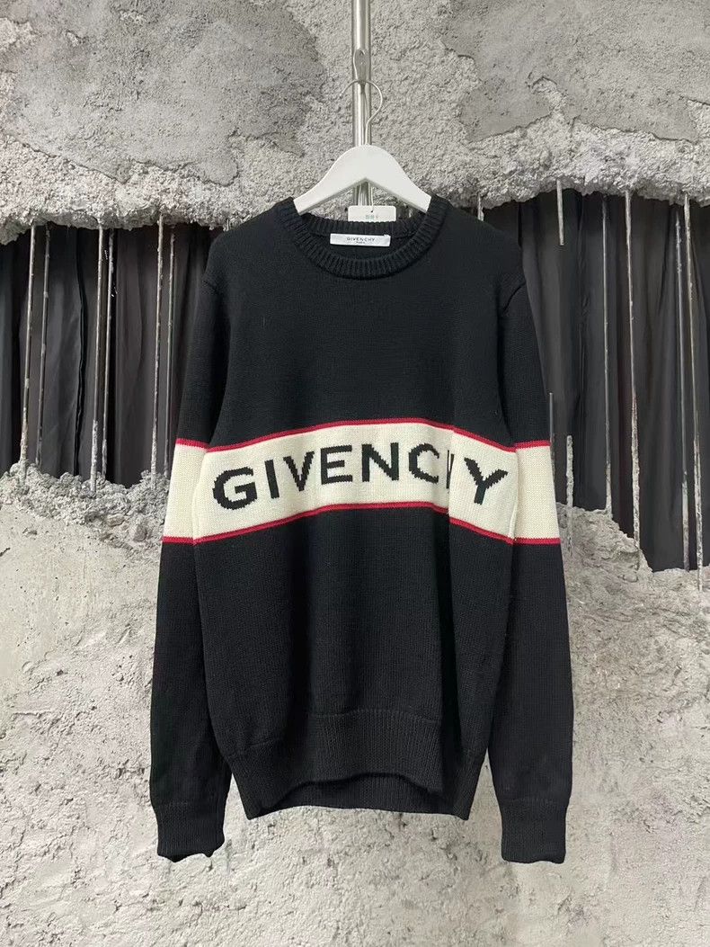 Givenchy Givenchy Sweater Size US S / EU 44-46 / 1 - 1 Thumbnail