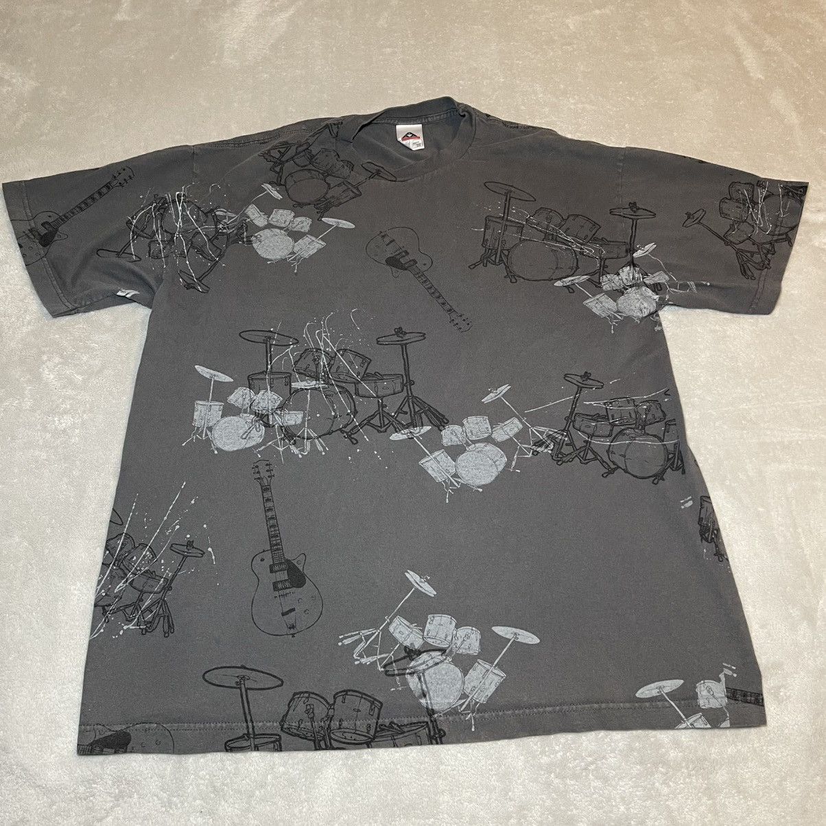 Alstyle Vintage Y2K AAA Alstyle Musical Instruments T-Shirt Mens XL Size US XL / EU 56 / 4 - 3 Thumbnail
