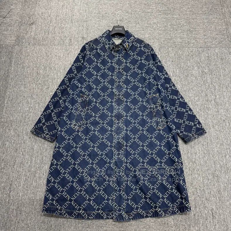 Valentino Valentino Embroidered letters are all over the denim coat Size M / US 6-8 / IT 42-44 - 1 Thumbnail