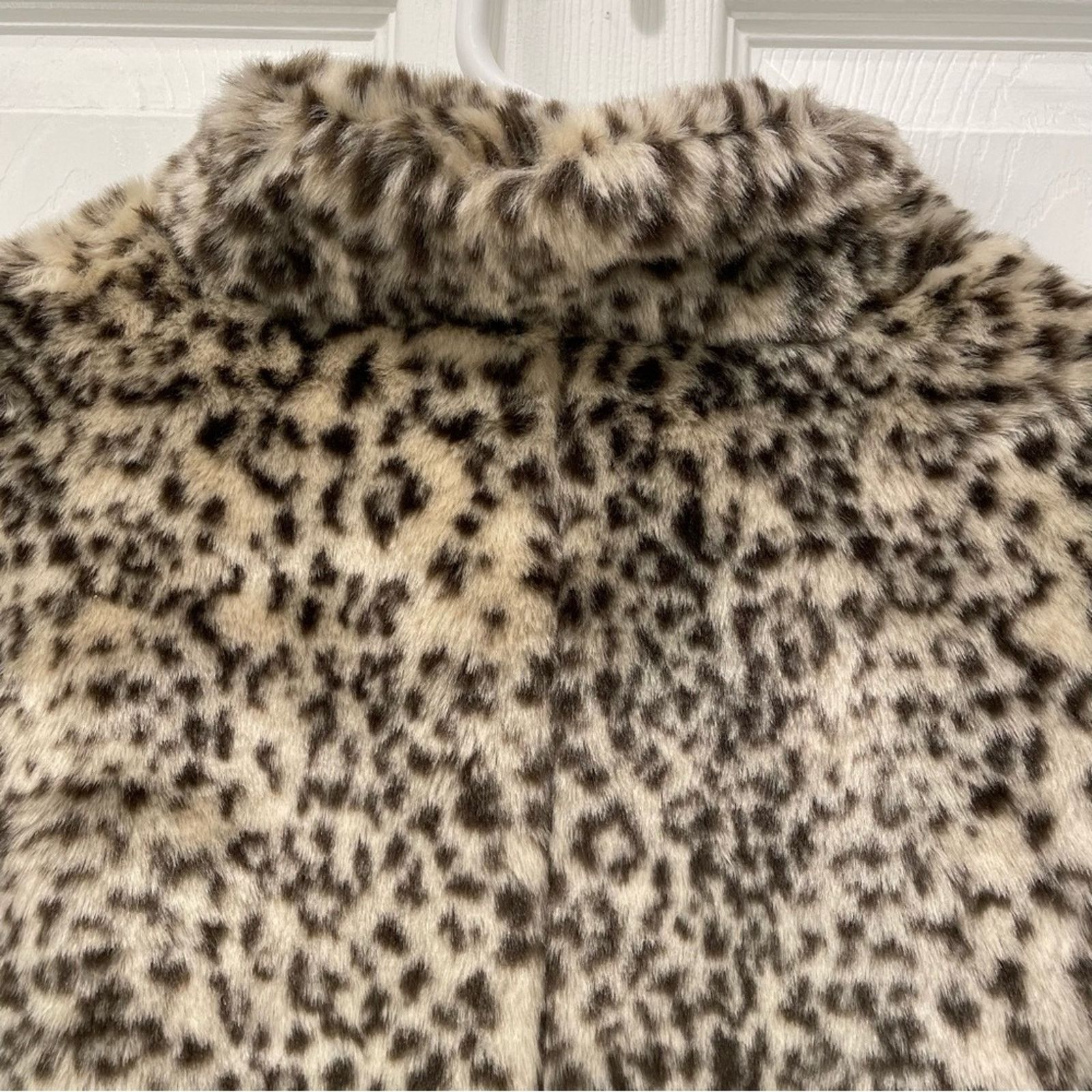 Banana Republic Banana Republic Faux Fur Coat Size M / US 6-8 / IT 42-44 - 5 Thumbnail