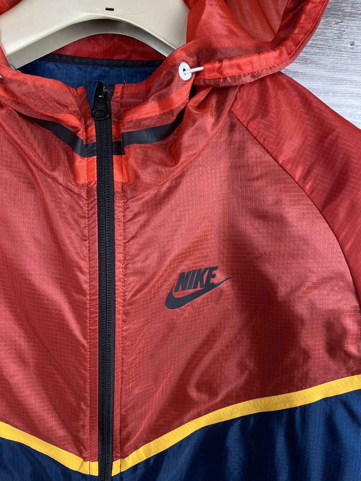 Nike NIKE TECH RUNNING Windrunner Y2K style size M Size US M / EU 48-50 / 2 - 10 Thumbnail