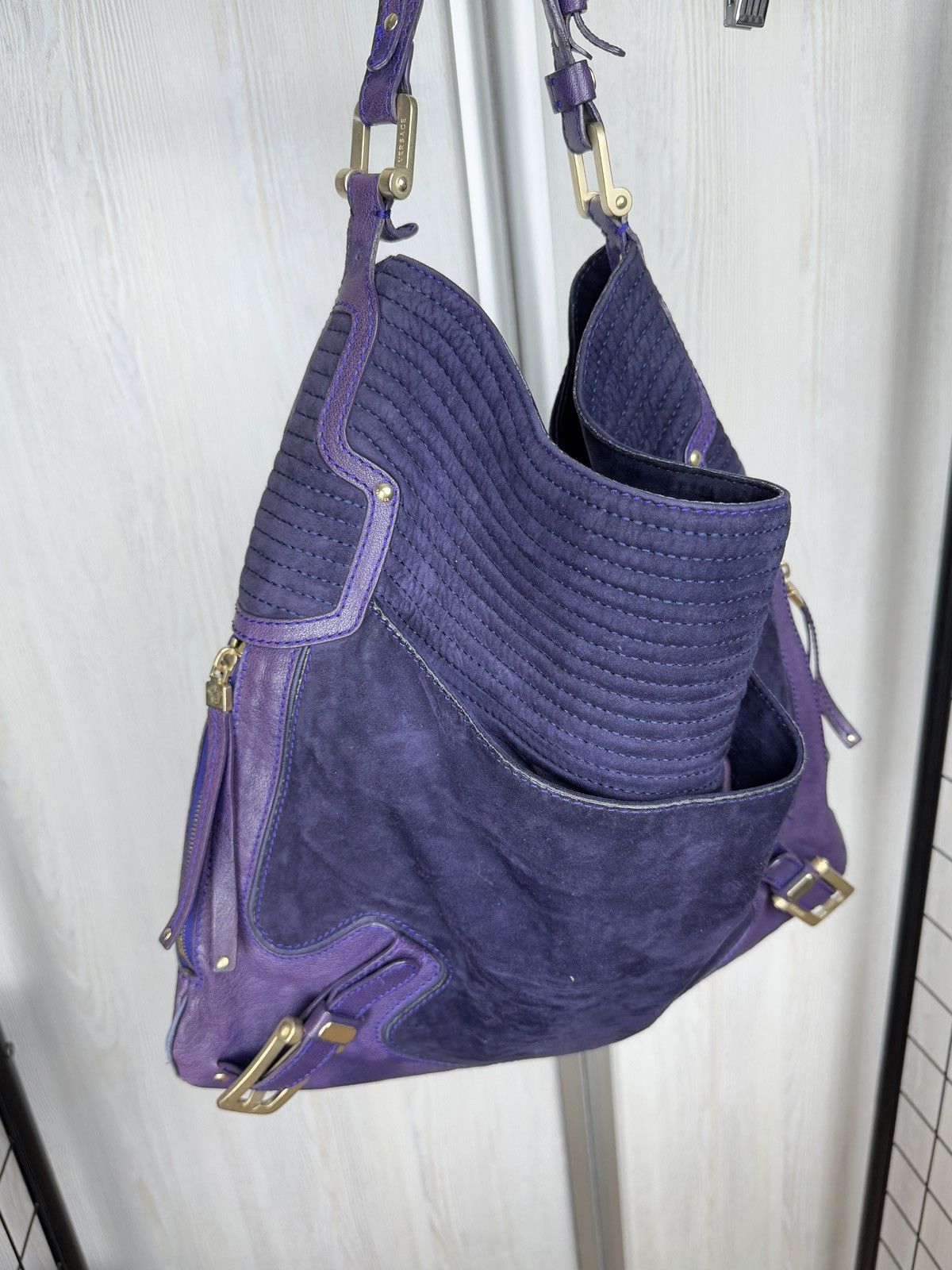 Versace Versace Made in Italy Suede leather hobo handle shoulder bag Size ONE SIZE - 12 Thumbnail