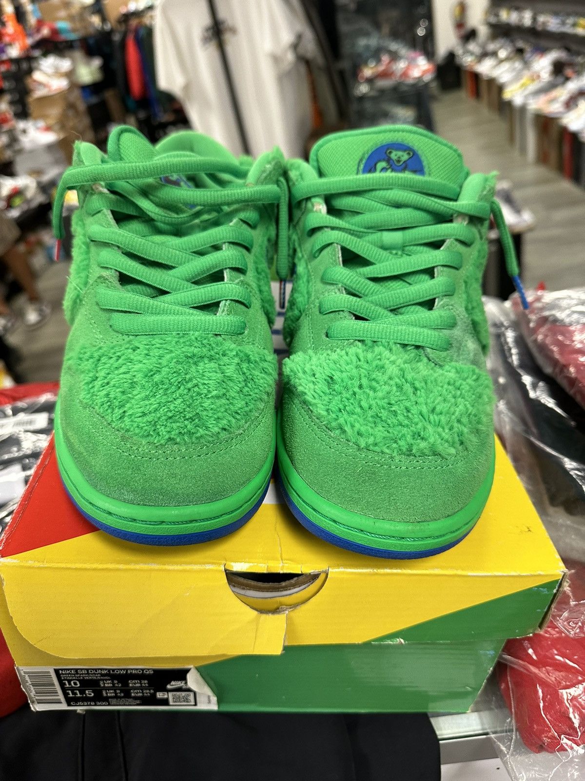 Grateful Dead SB Nike dunk preowned size 10 green