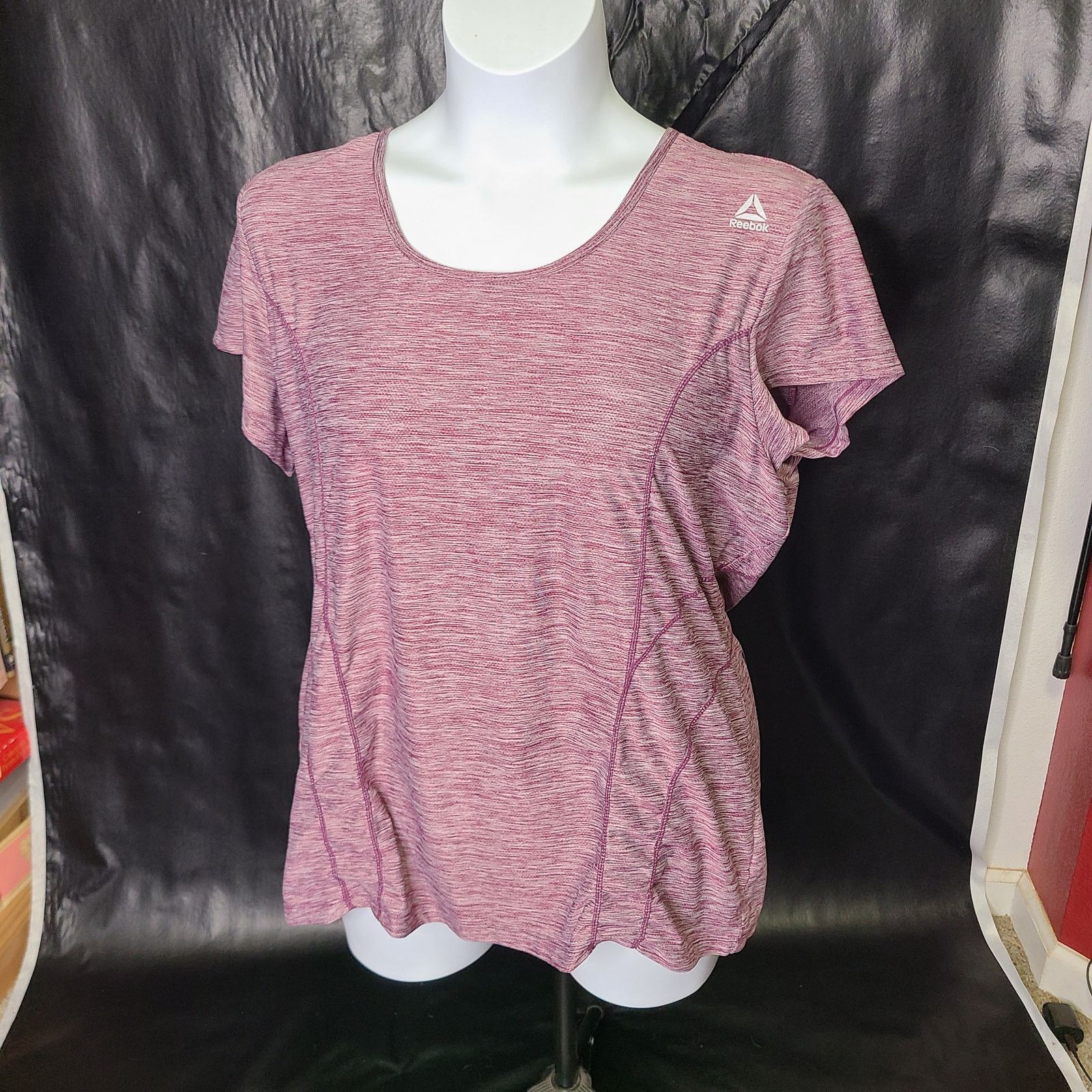 Reebok Reebok purple breathable fitness T-shirt, size extra large. Size XL / US 12-14 / IT 48-50 - 1 Thumbnail