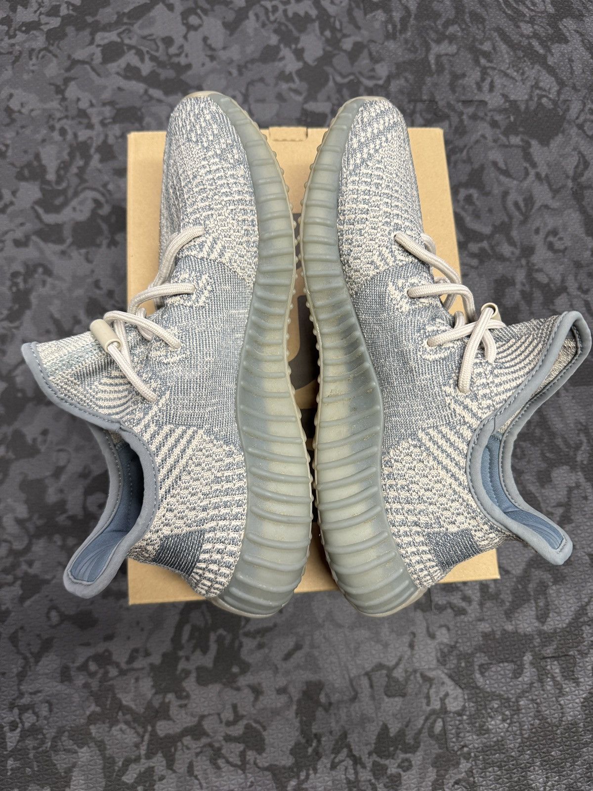Adidas Yeezy 350 Size US 9.5 / EU 42-43 - 5 Thumbnail