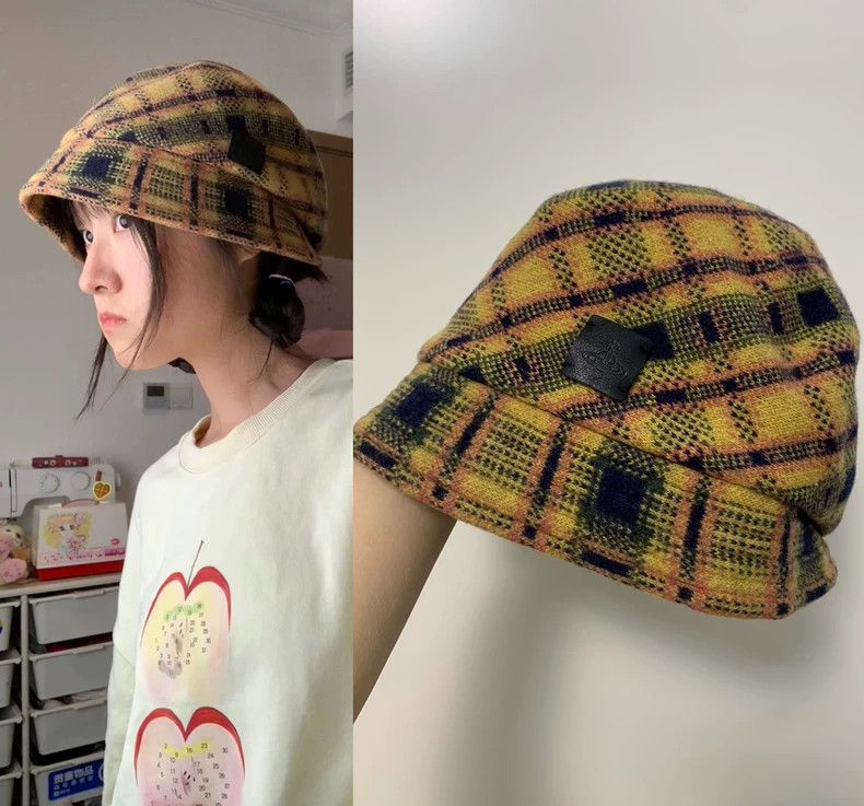 Vivienne Westwood Vivienne Westwood Yellow Plaid Newsboy Cap - dmc Size ONE SIZE - 1 Thumbnail