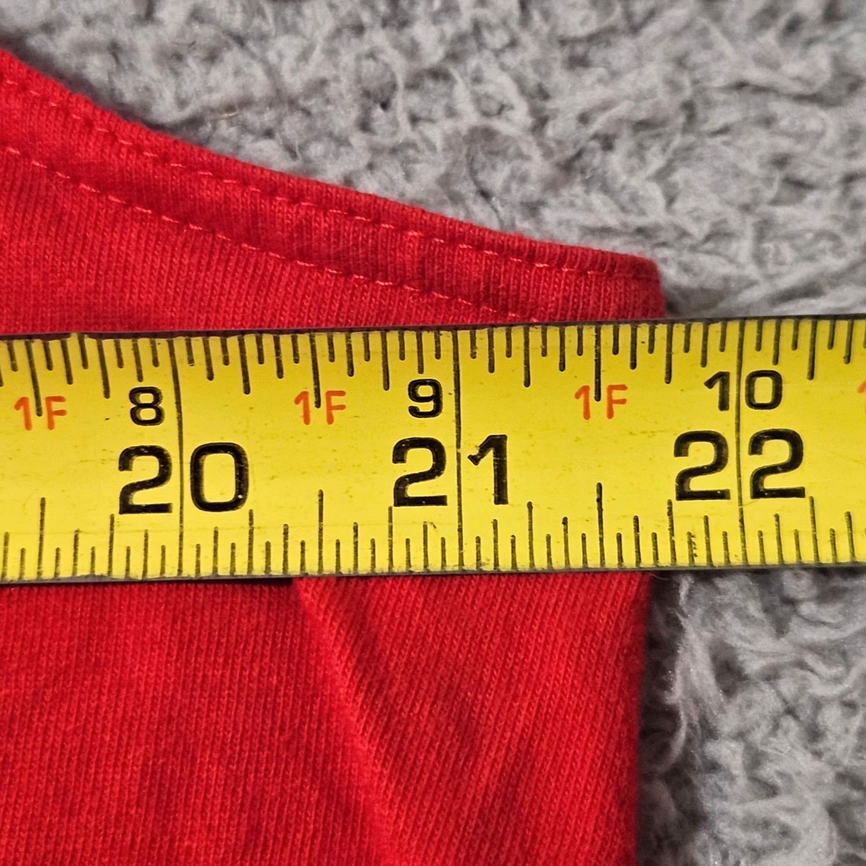 Nike Vintage Nike Gray Tag Made in USA Tank Top Embroidered Swoosh Red Mens XL Size US XL / EU 56 / 4 - 7 Thumbnail